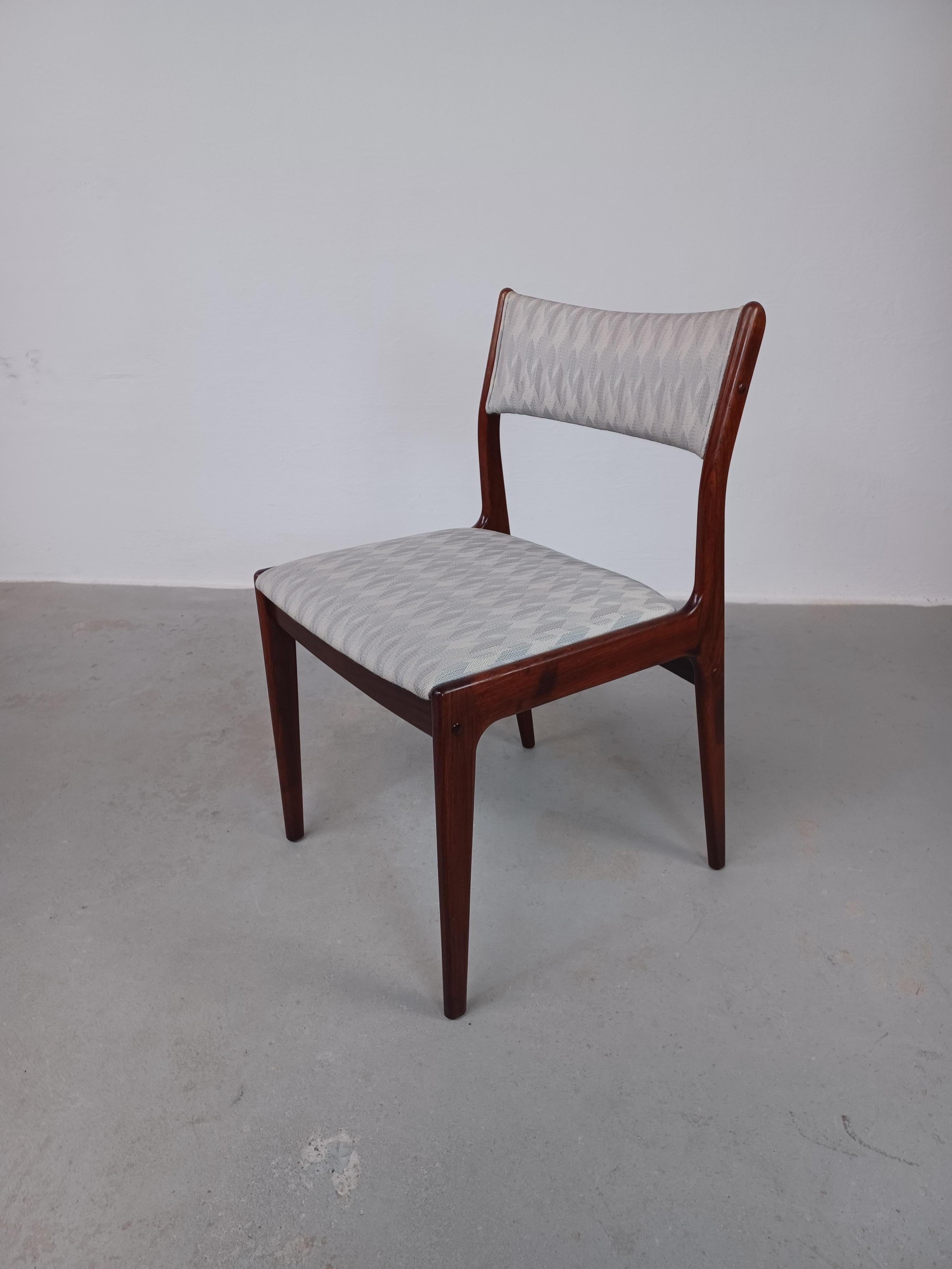 Scandinavian Modern 1970's Set of Six Johannes Andersen Rosewood Dining Chairs