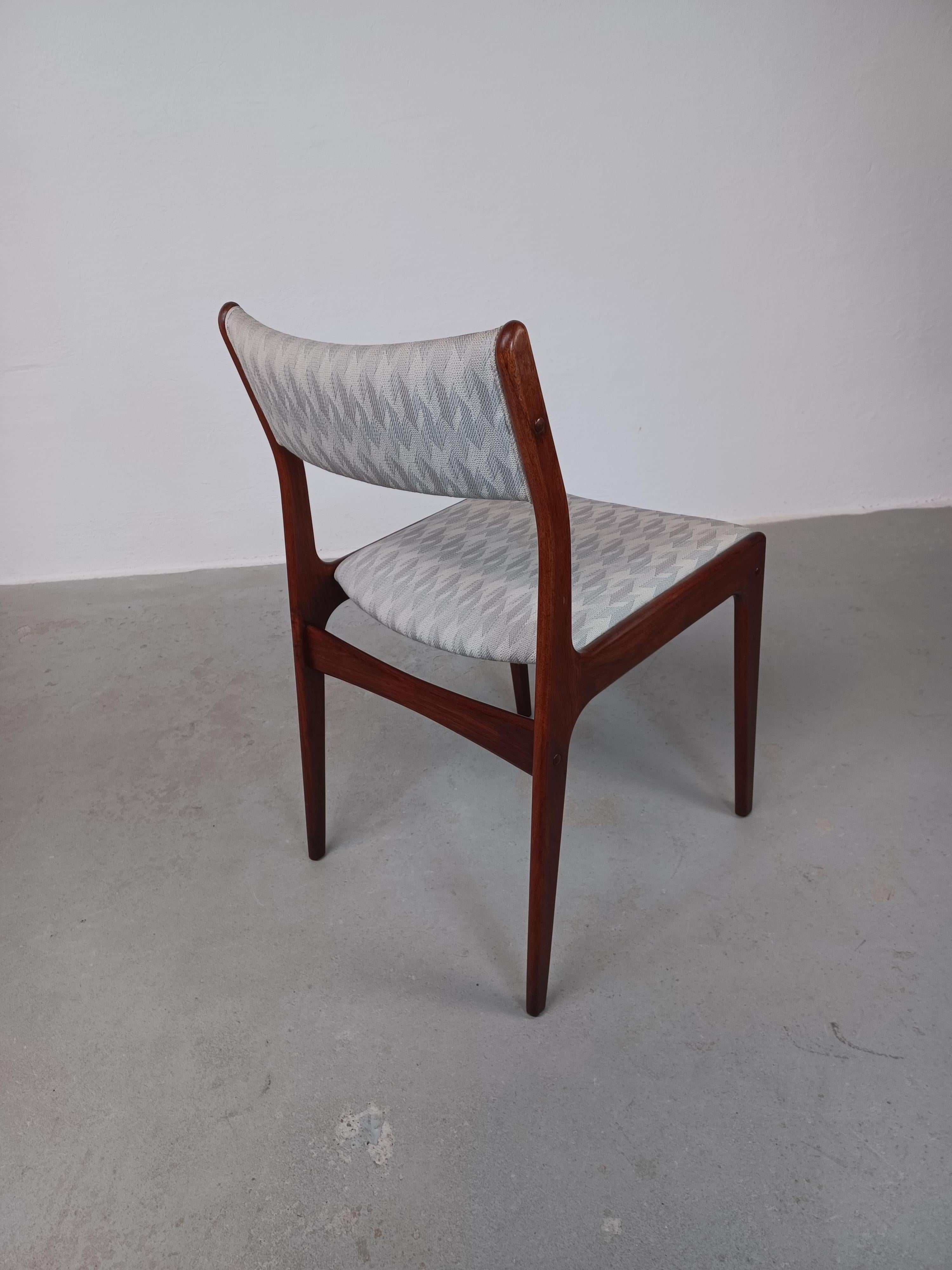 1970's Set of Six Johannes Andersen Rosewood Dining Chairs 2