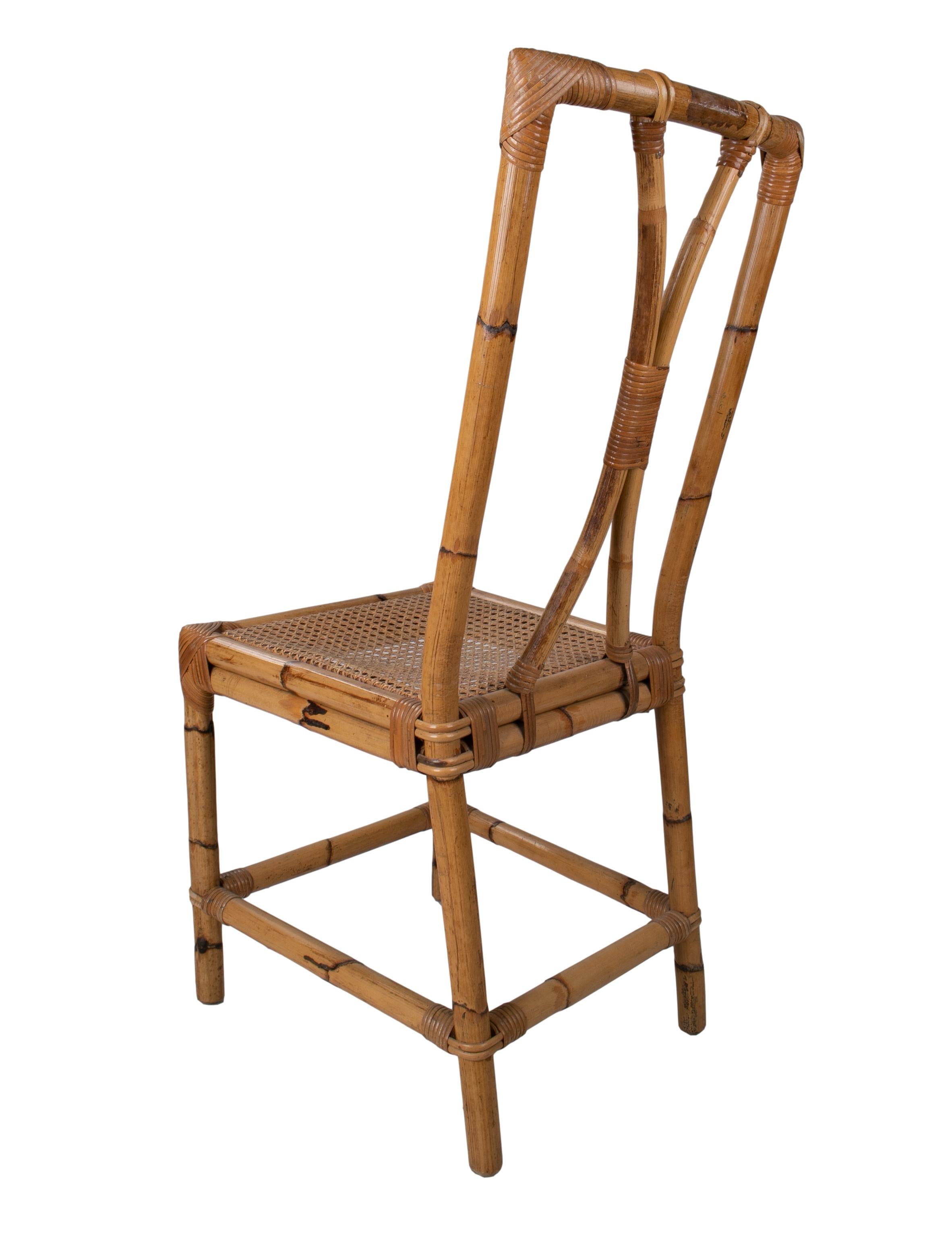 1970er Set von sechs spanischen Stühlen aus Bambus und Korbgeflecht (20. Jahrhundert) im Angebot
