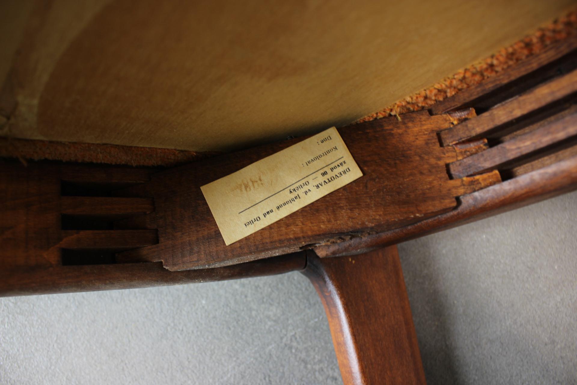 1970er Set aus drei Esszimmerstühlen von Drevotvar, Tschechoslowakei im Angebot 1