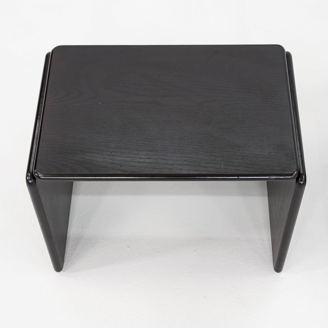 1970s Set of Three Italian Modern Ebonized Wood Nesting Tables (Ensemble de trois tables gigognes en bois ébonisé) en vente 1