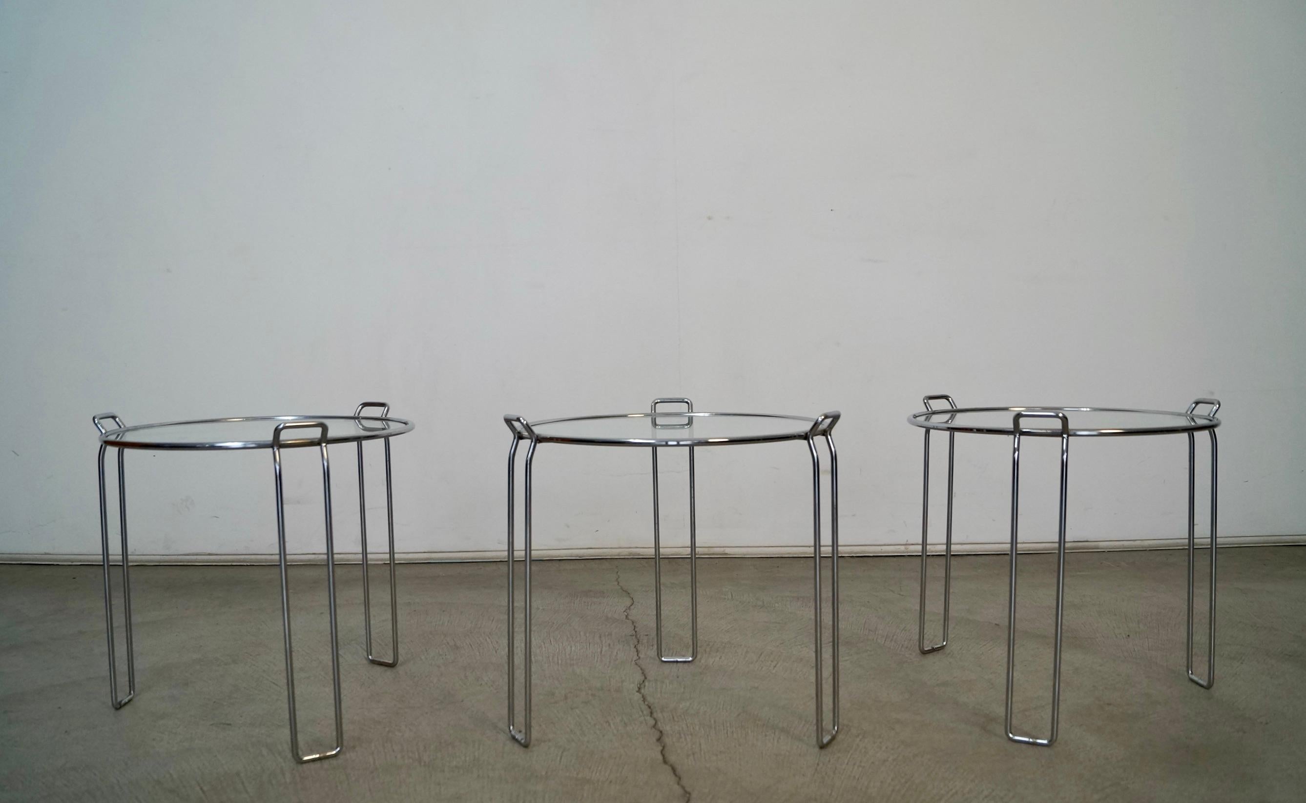 1970's Set of Three Mid-Century Modern Chrome Nesting Side Tables In Excellent Condition For Sale In Burbank, CA