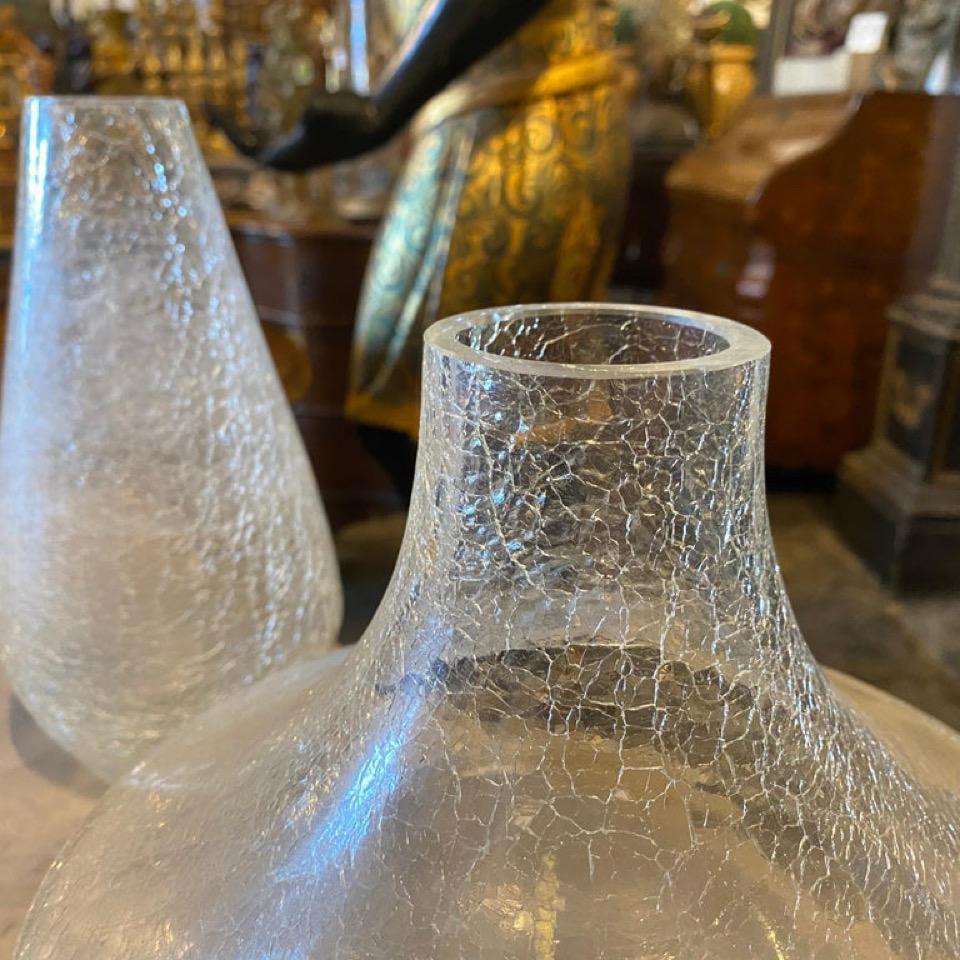 1970s Set of Three Mid-Century Modern Italian Crackle Glass Vases For Sale 3