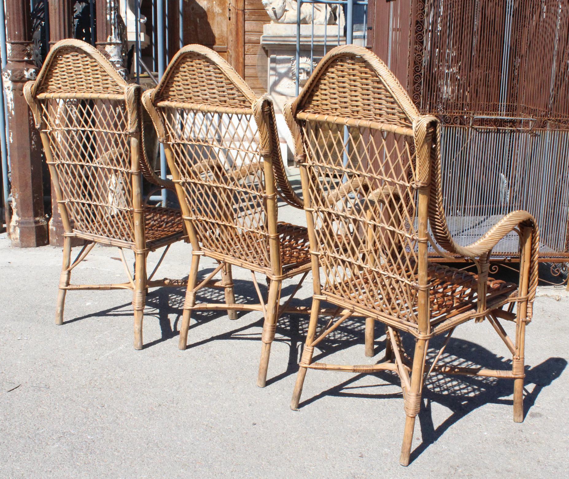 Fin du 20e siècle Ensemble de trois fauteuils espagnols en bambou et rotin stratifié des années 1970 en vente