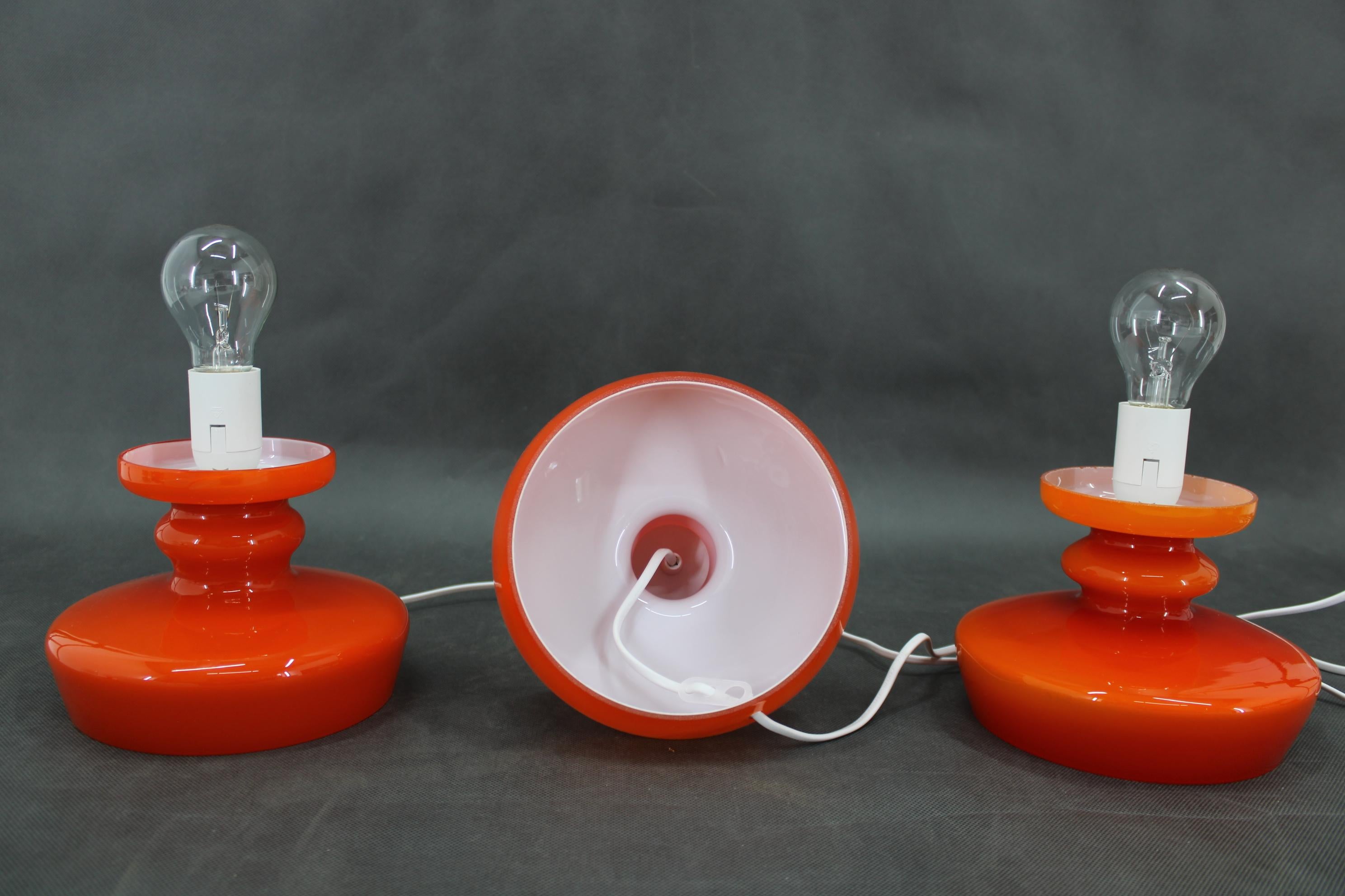 Late 20th Century 1970s Set of Three Stepan Tabery Opaline Glass Table Lamps, Czechoslovakia For Sale