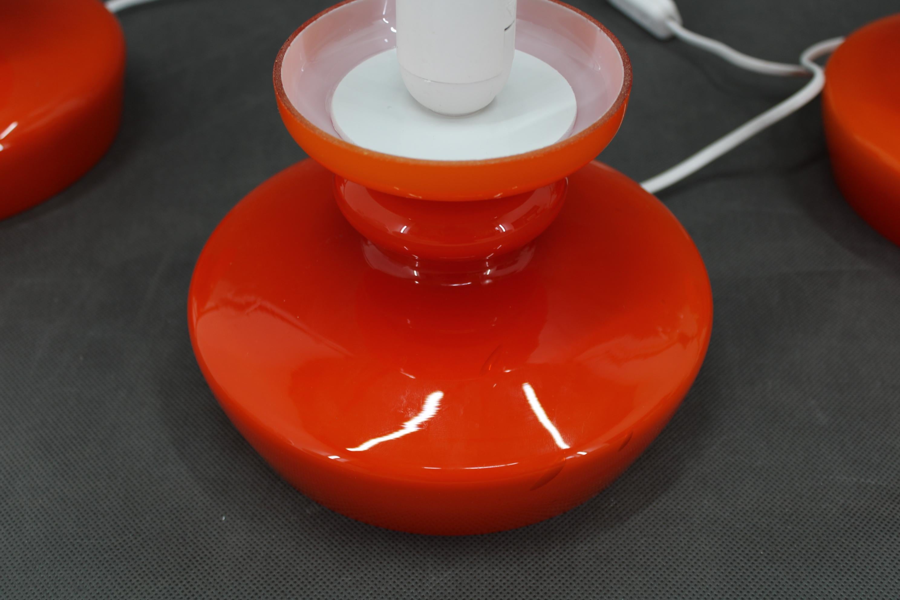 1970s Set of Three Stepan Tabery Opaline Glass Table Lamps, Czechoslovakia For Sale 2