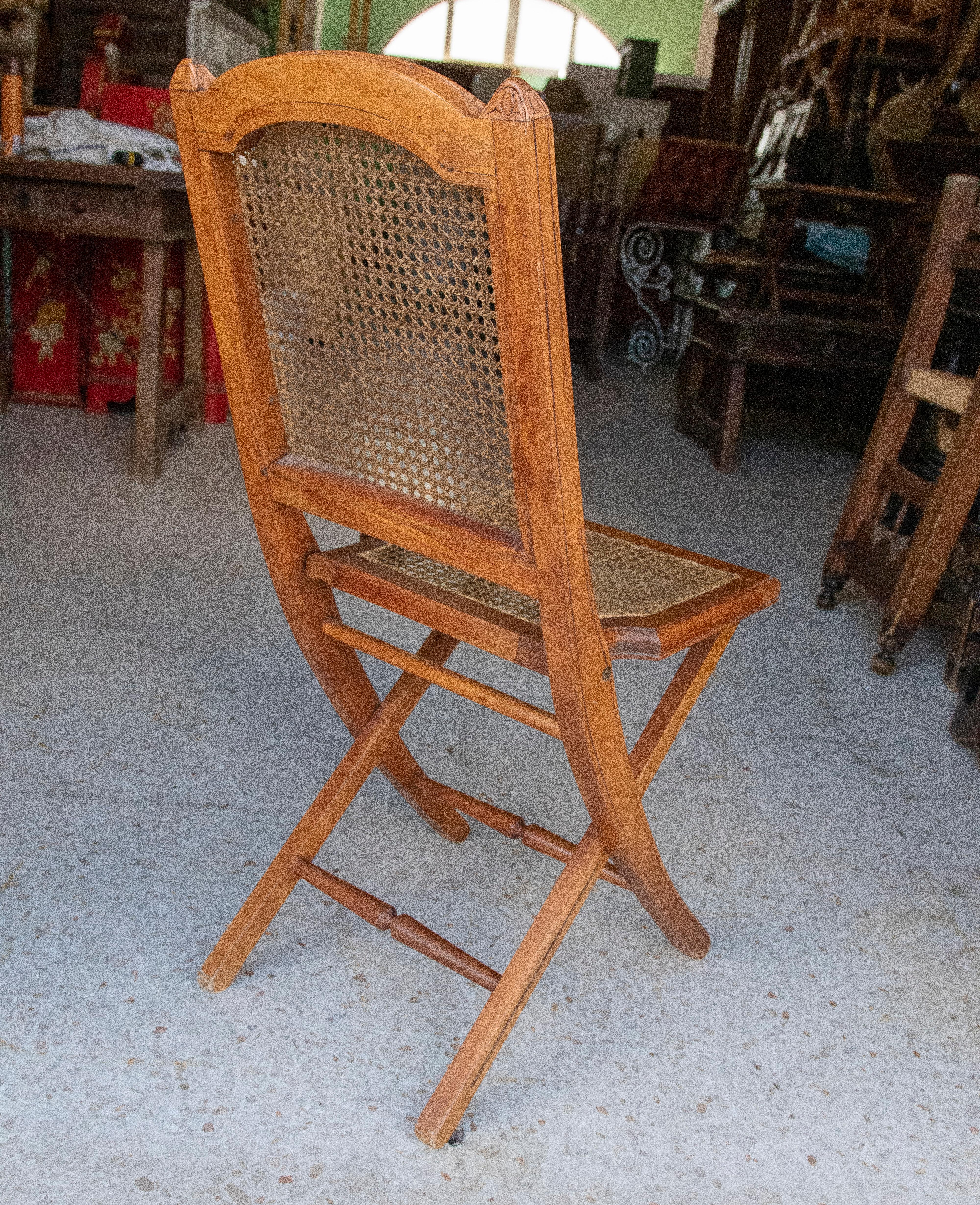 Spanish 1970s Set of Three Wooden Folding Chairs with Backrest and Seat Mesh For Sale