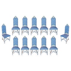 Ensemble de douze chaises sculptées des années 1970 avec tapisserie florale bleu polychrome de Whit