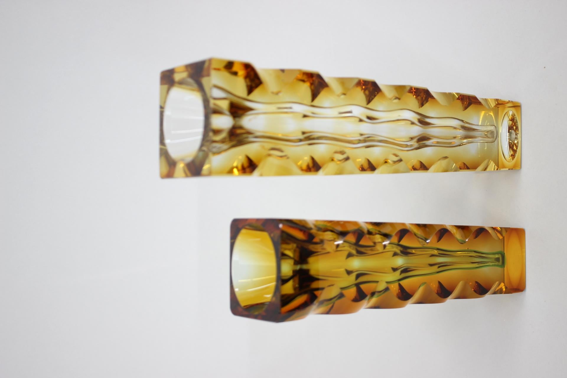 Mid-Century Modern 1970s Set of Two Glass Design Vases by Oldrich Lipsky, Czechoslovakia For Sale