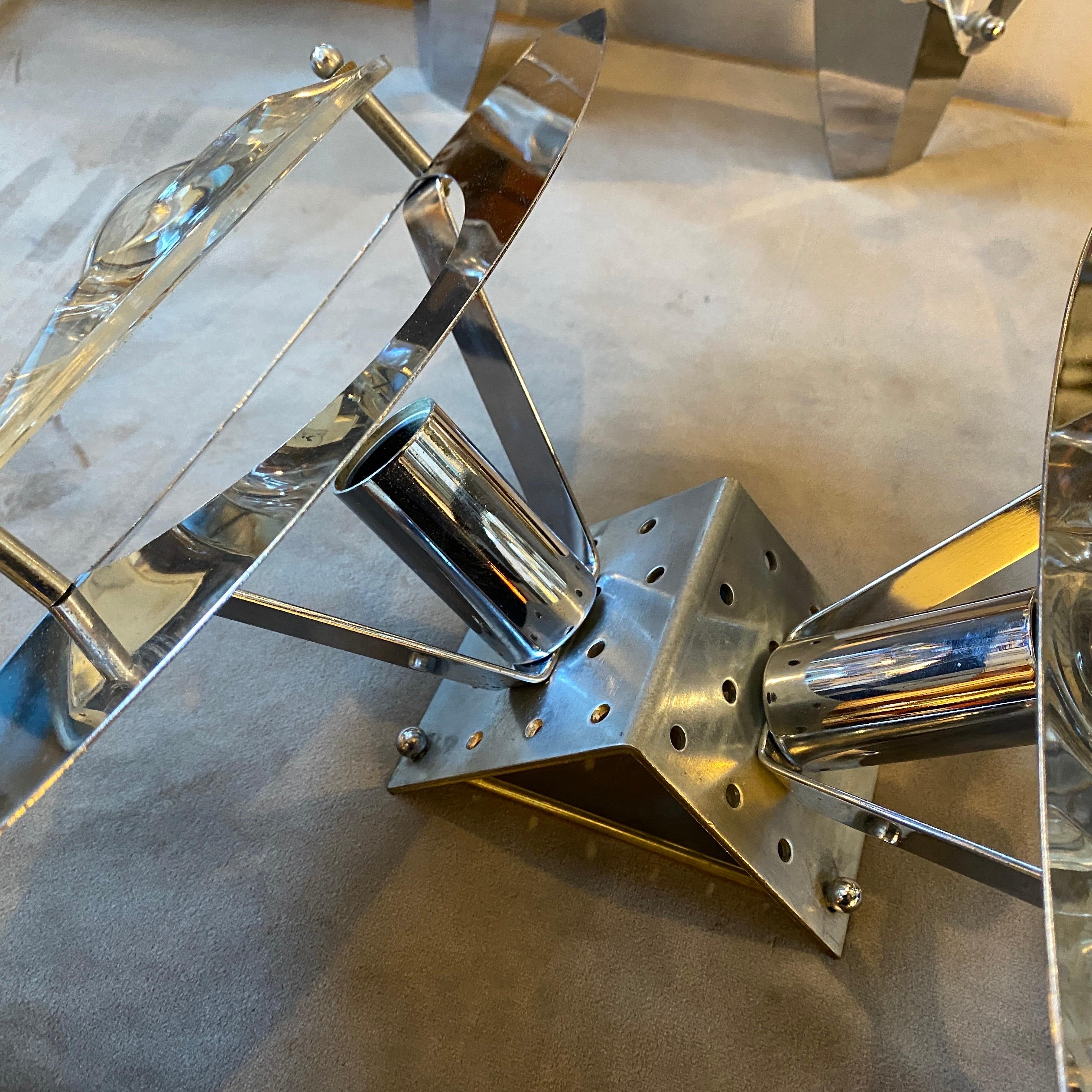 1970s Set of Two Oscar Torlasco Space Age Chromed Metal and Glass Wall Sconces For Sale 6
