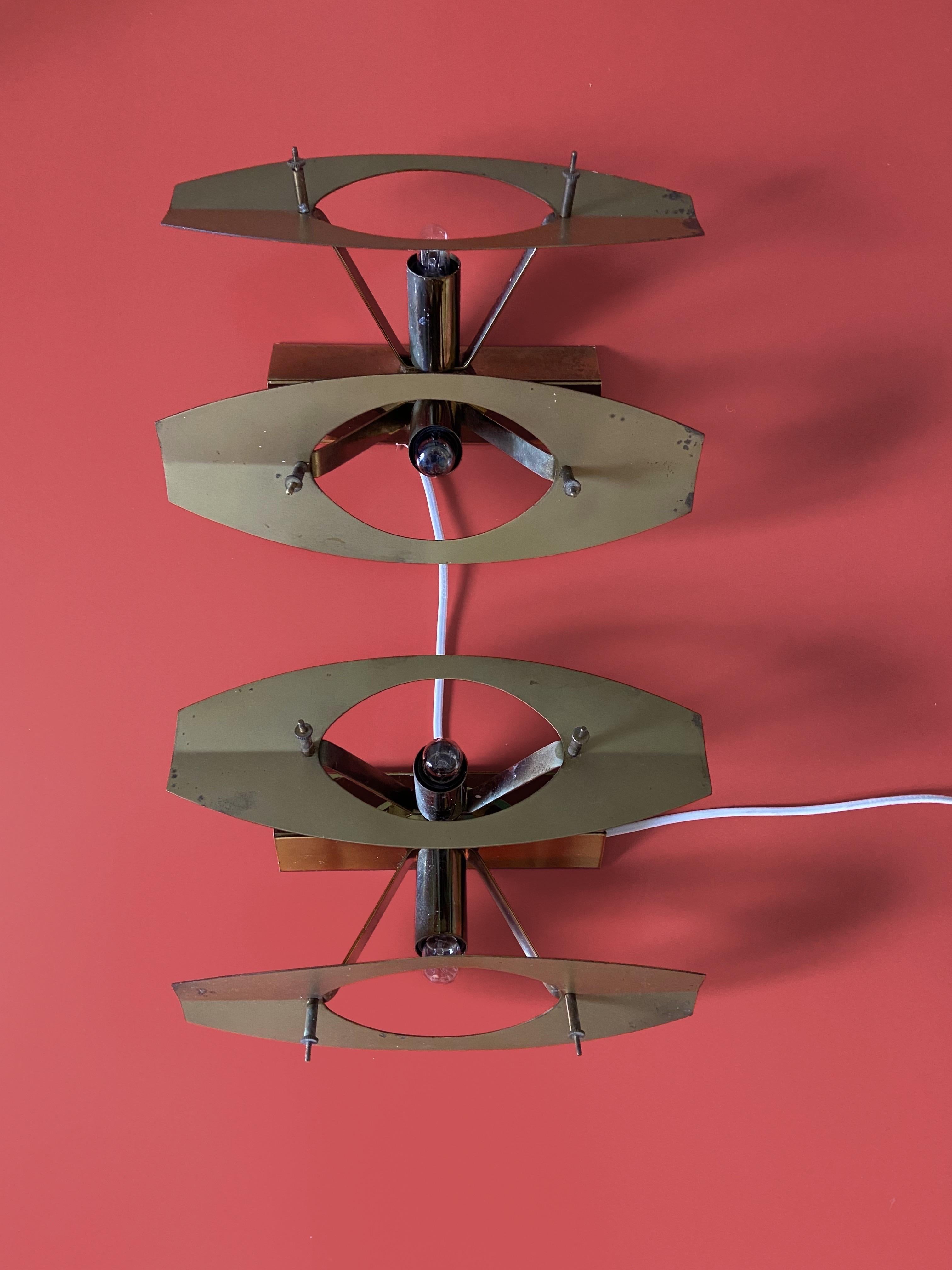 1970 - Ensemble de deux appliques murales Oscar Torlasco de l'ère spatiale en vente 2