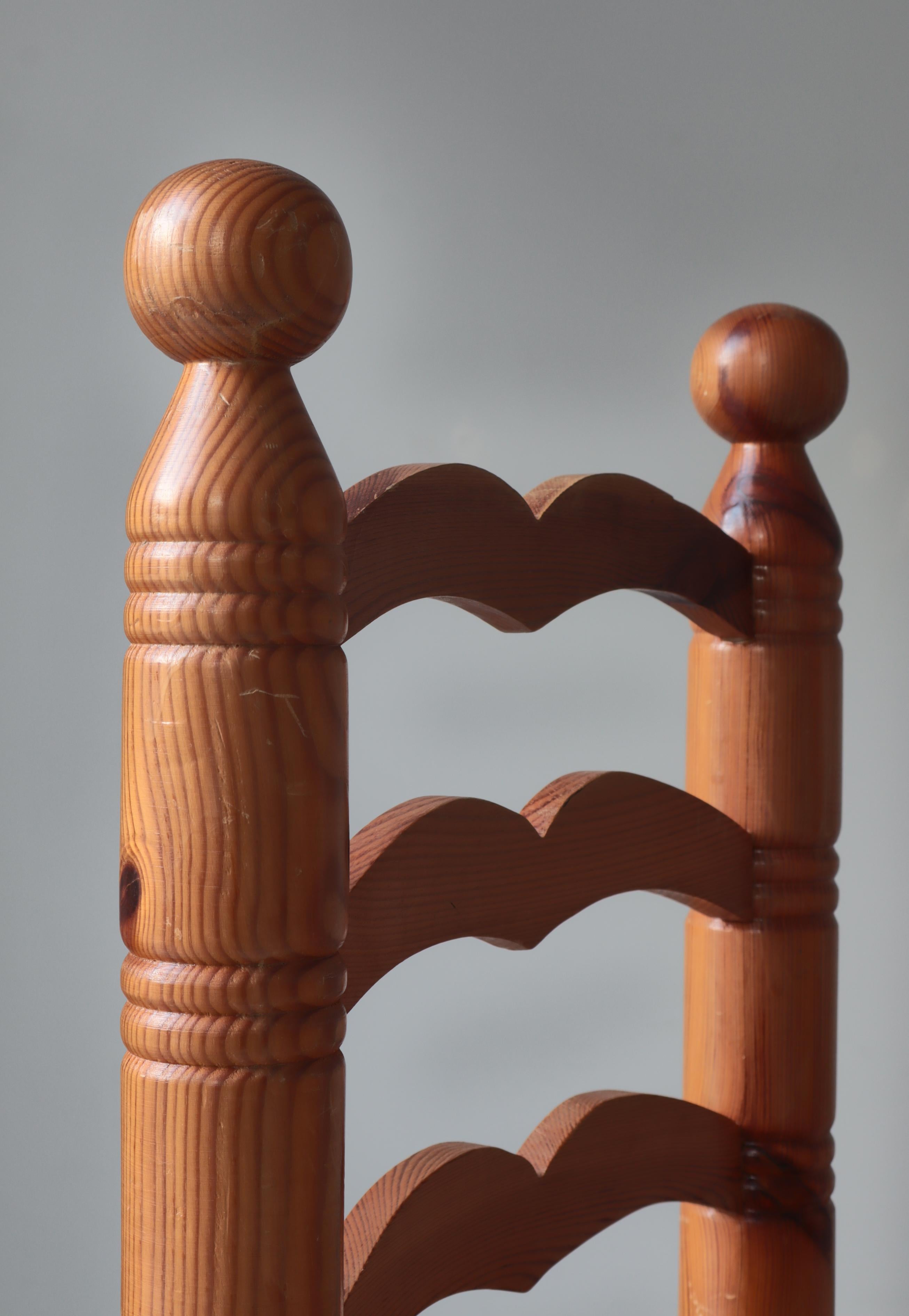 1970s Shaker Style Dining Chairs in Seagrass and Pinewood, Sweden For Sale 9