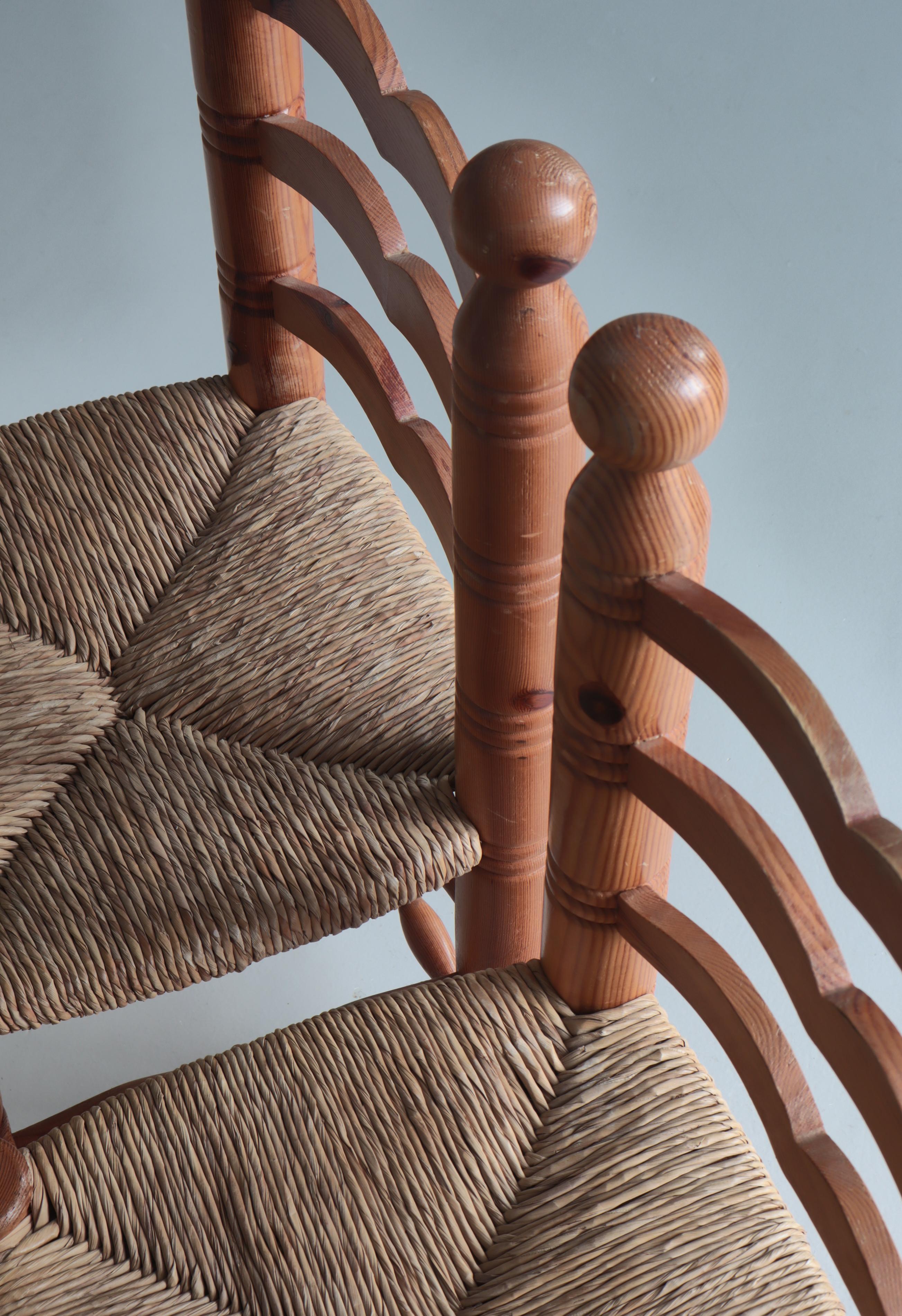 1970s Shaker Style Dining Chairs in Seagrass and Pinewood, Sweden For Sale 11
