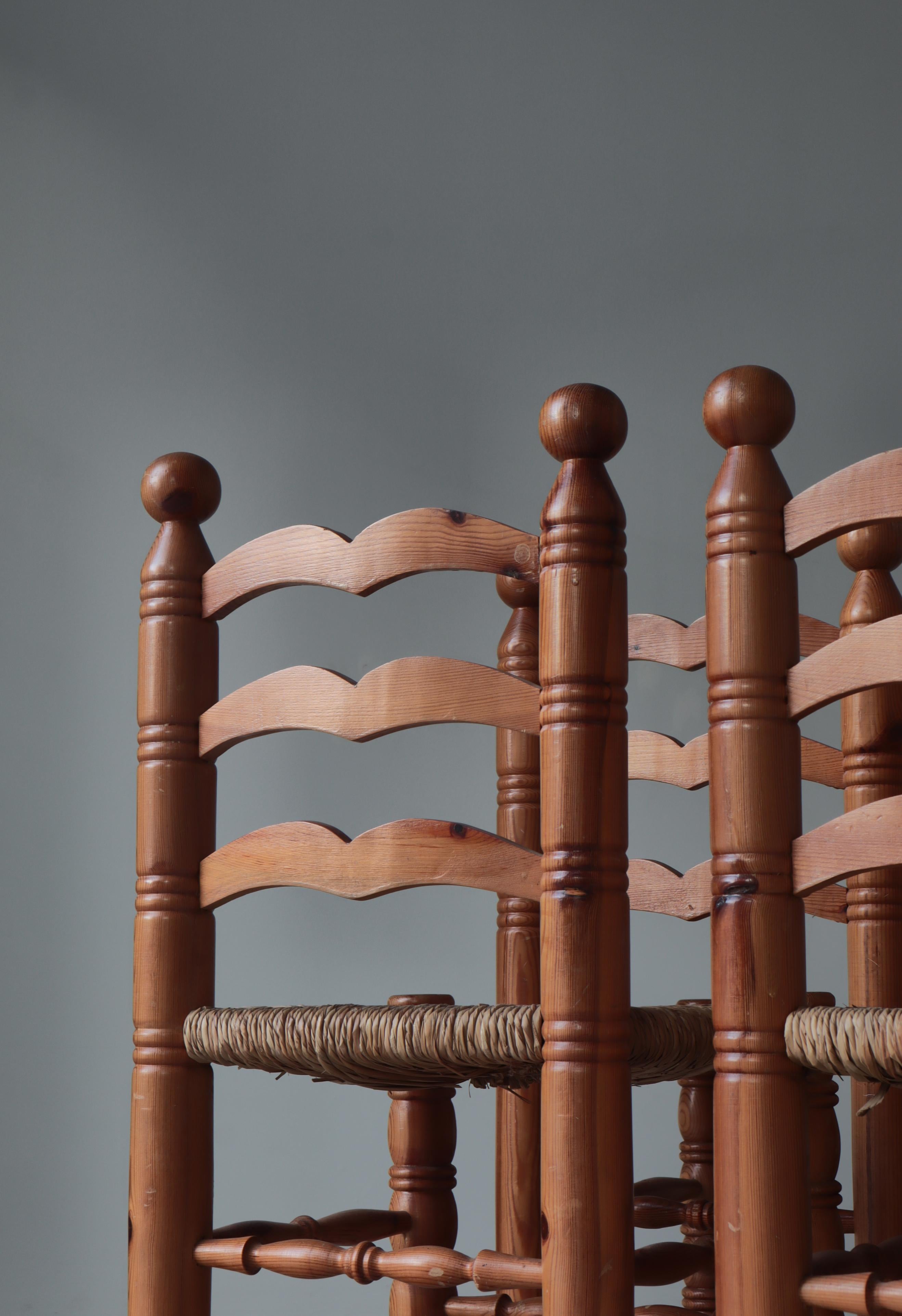 Late 20th Century 1970s Shaker Style Dining Chairs in Seagrass and Pinewood, Sweden For Sale