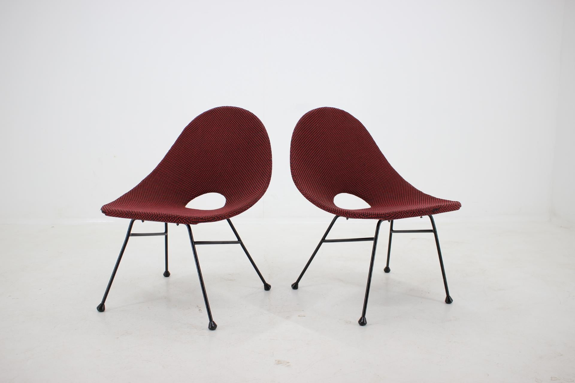 1970s Shell Chair, Set of 2 In Good Condition In Praha, CZ