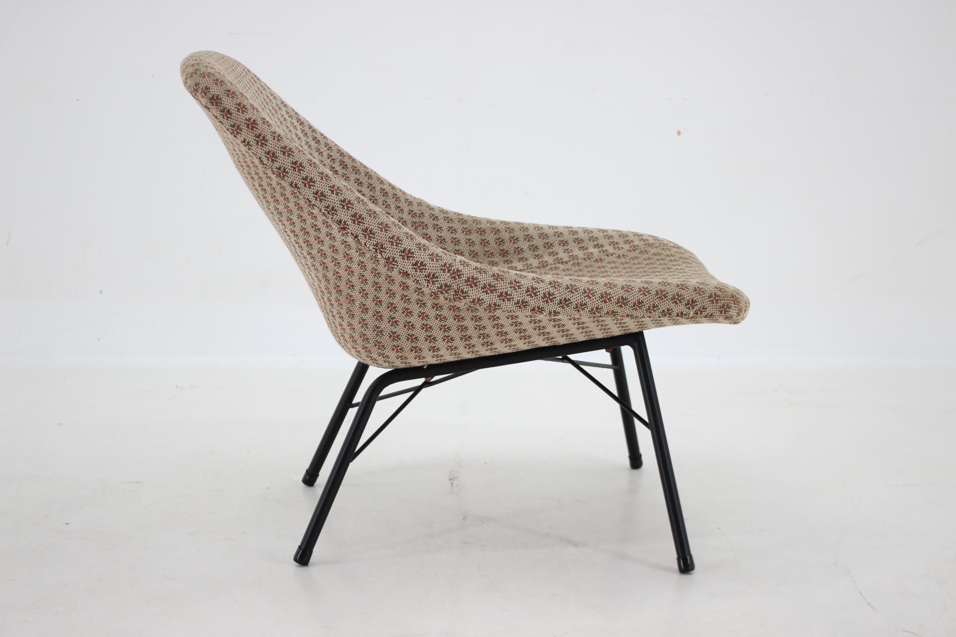 1970s Shell Chair with Iron Base, Germany  For Sale 1