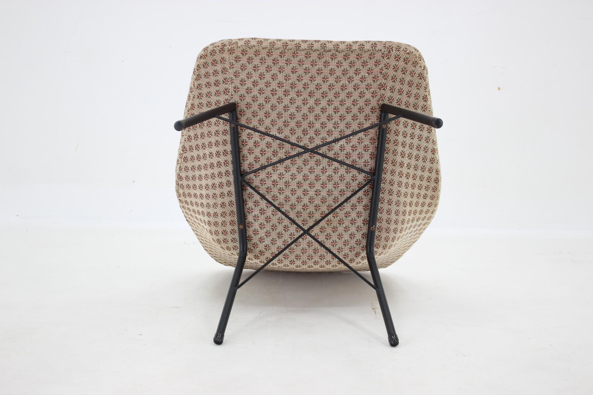 1970s Shell Chair with Iron Base, Germany  For Sale 4