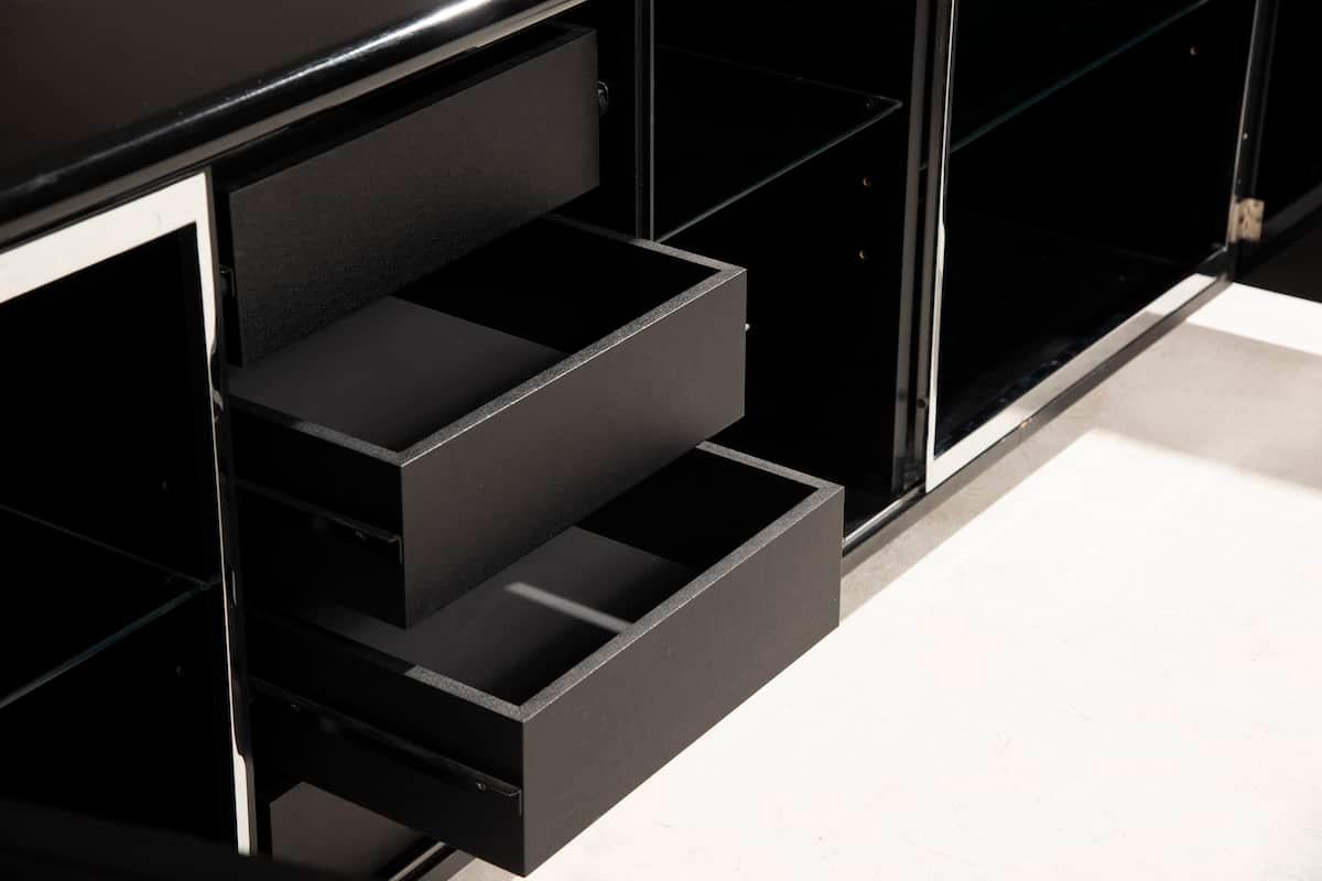 Credenza Sheraton Acerbis laccata nera anni '70 L 282 cm 1