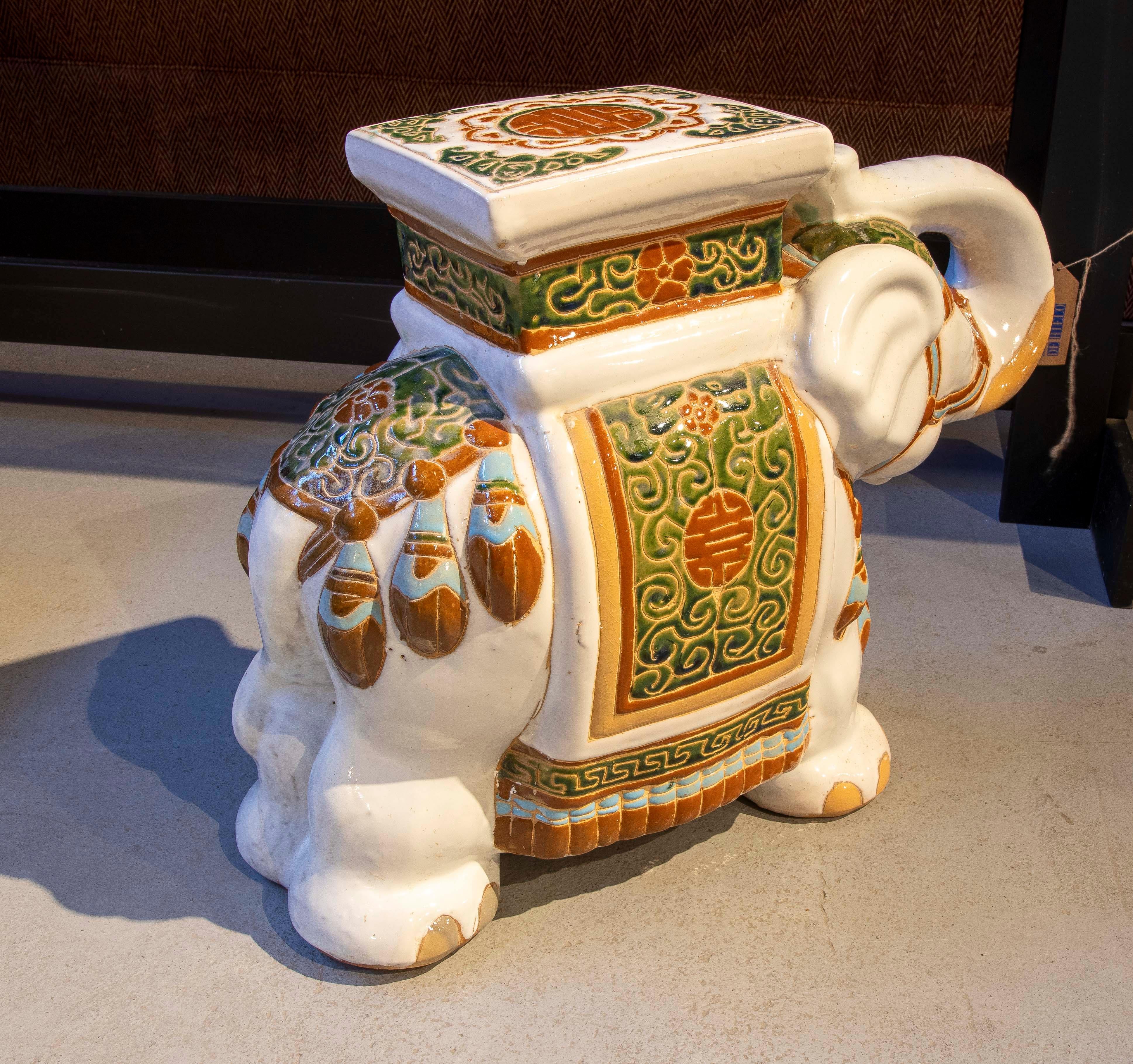 1970s Side Table in the Shape of an Elephant in Glazed Ceramic In Good Condition In Marbella, ES