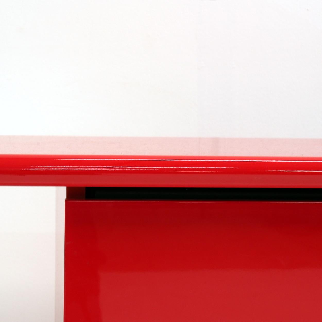 Cartesio des années 1970 en rouge cerise de Verardo Italia 1
