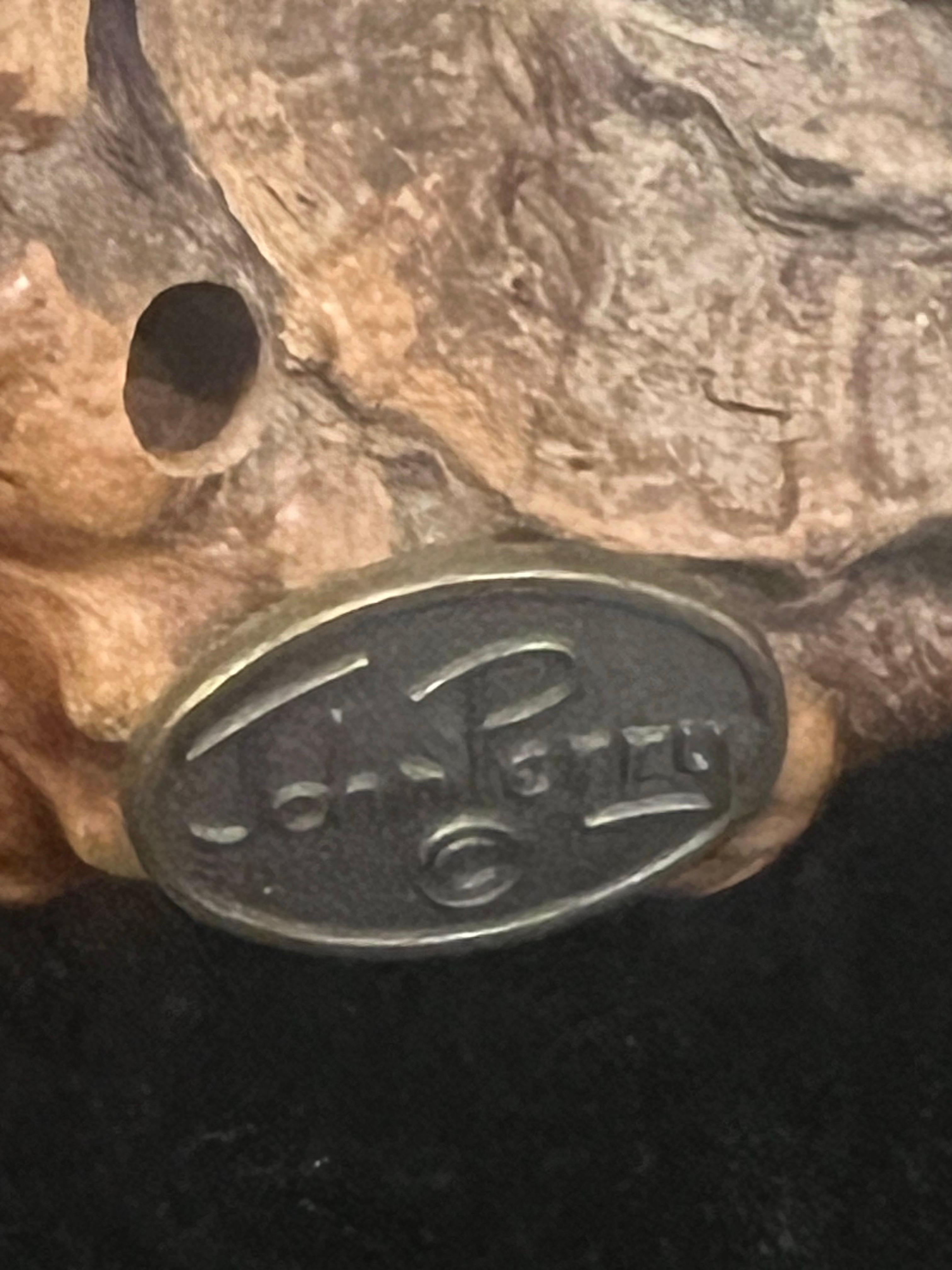 1970er Jahre Signierte Pelikan-Skulptur des Künstlers John Perry (amerikanisch) im Angebot