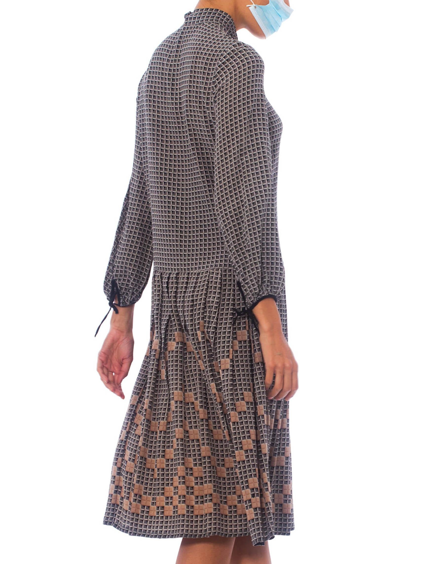 1970S Silk Crepe De Chine Bow Neck Drop Waist Geometric Printed Dress From Paris For Sale 2