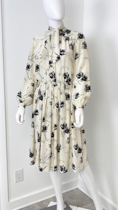 1970s Silk Muslin Black and White Dress with Floral Print Size 8/10