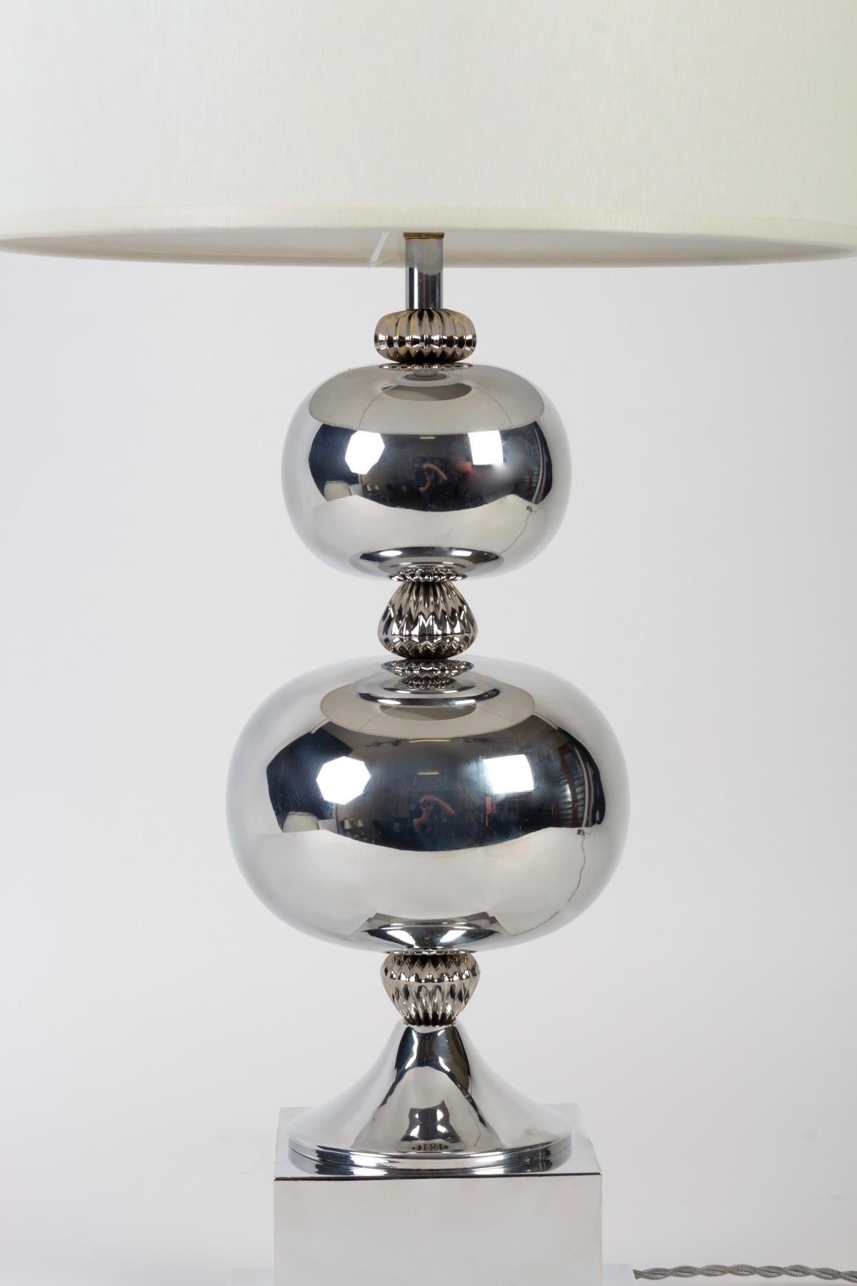 French 1970s Silver Metal Ball Lamp Philippe Barbier For Sale