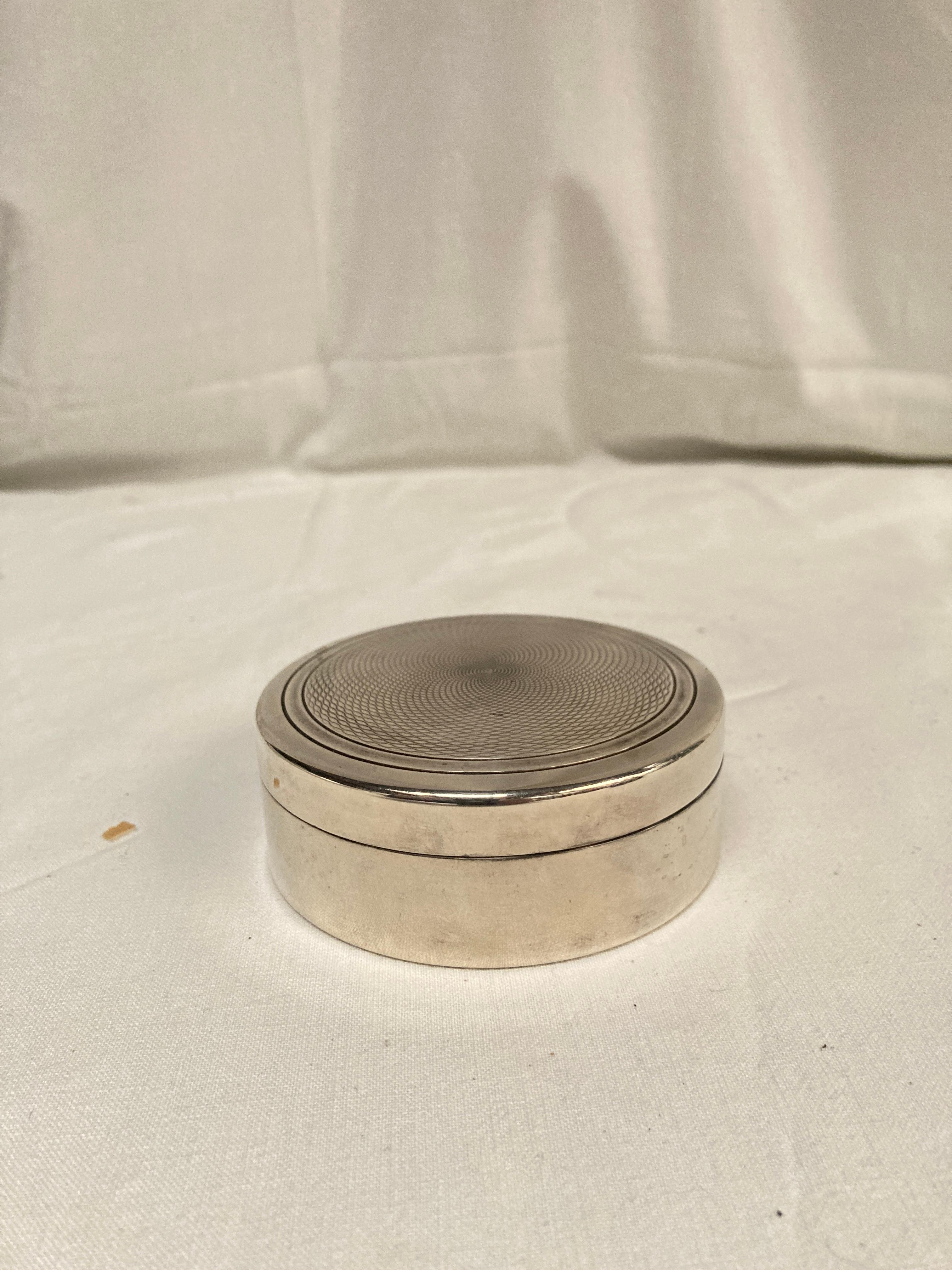 Caja plateada de 1970 de Puiforcat finales del siglo XX en venta