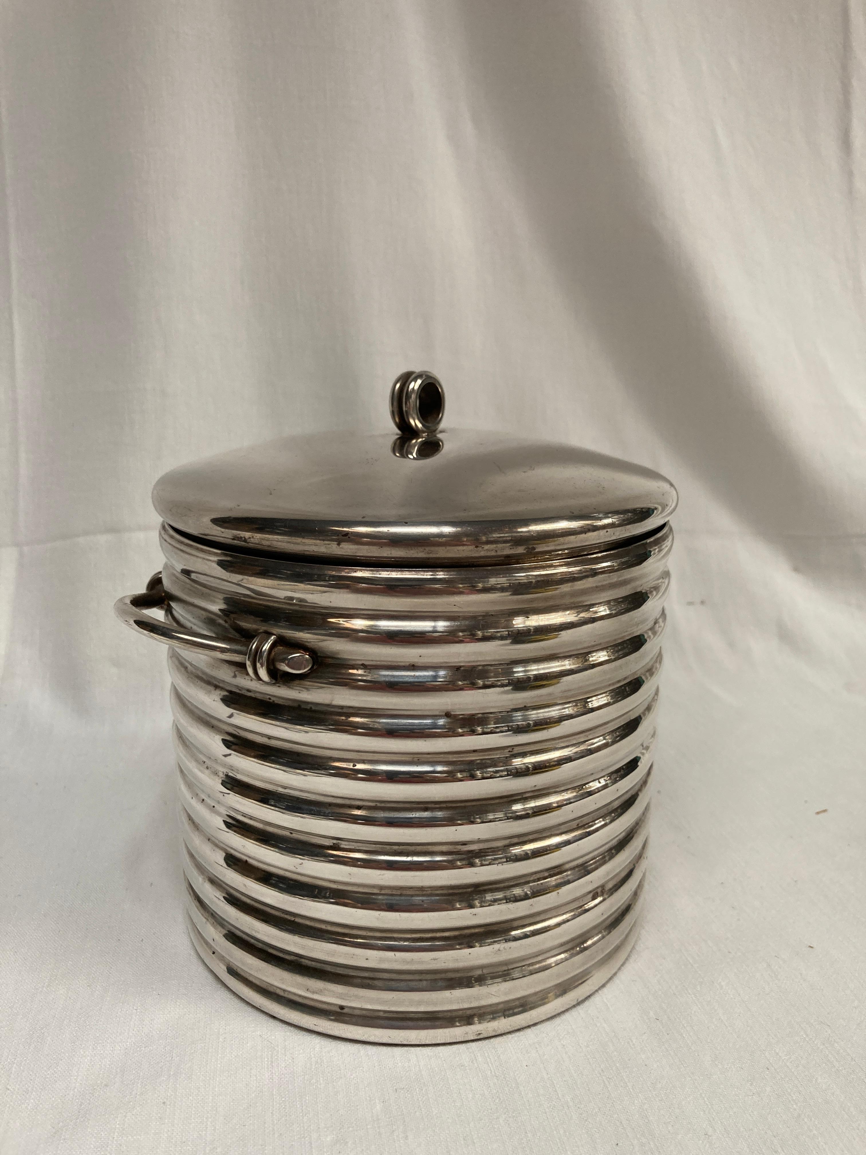 1970's Silver plated boxe 
in the style of Maria Pergay
France

