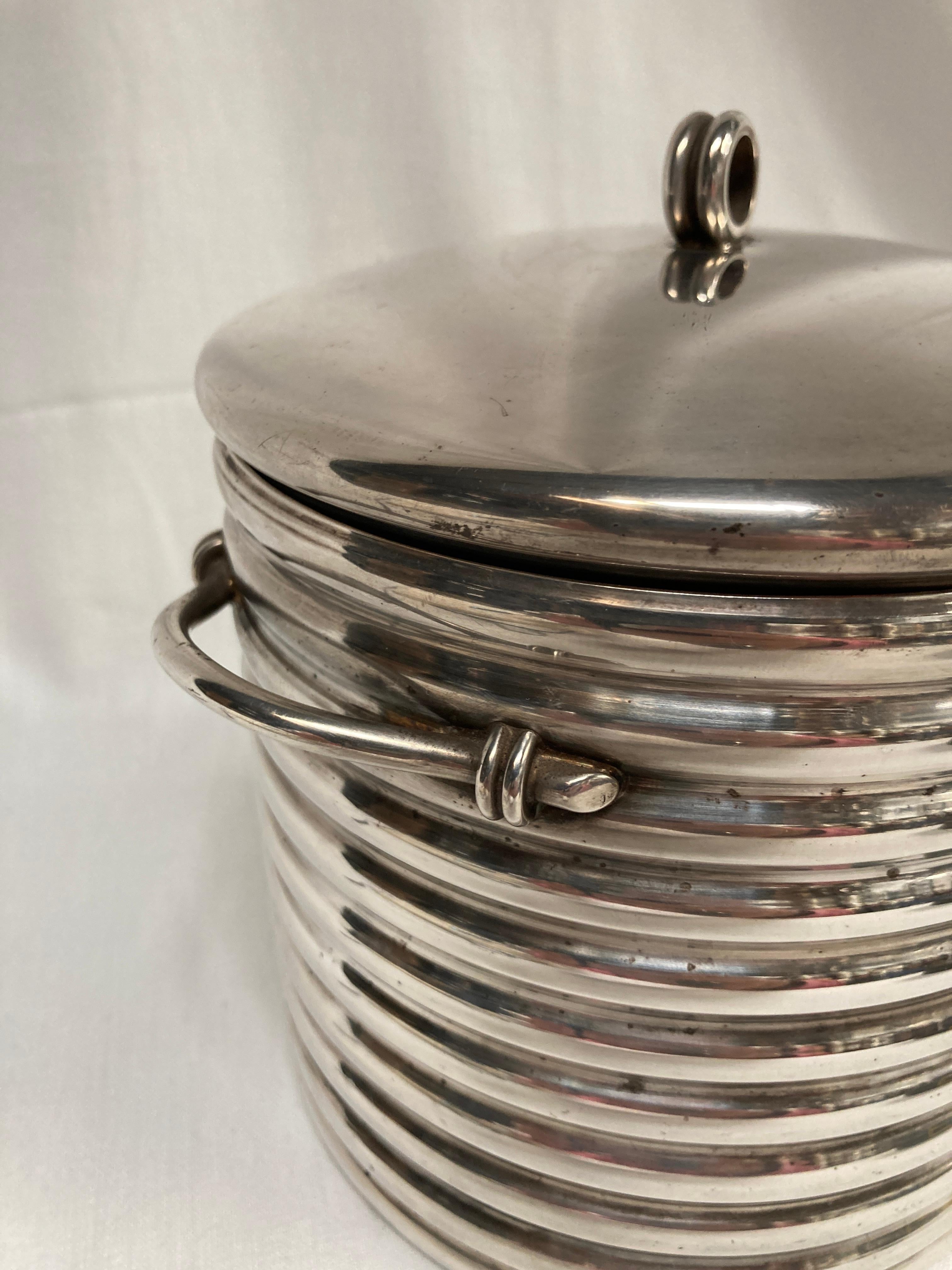 1970's Silver plated boxe in the style of Maria Pergay In Good Condition For Sale In New York, NY