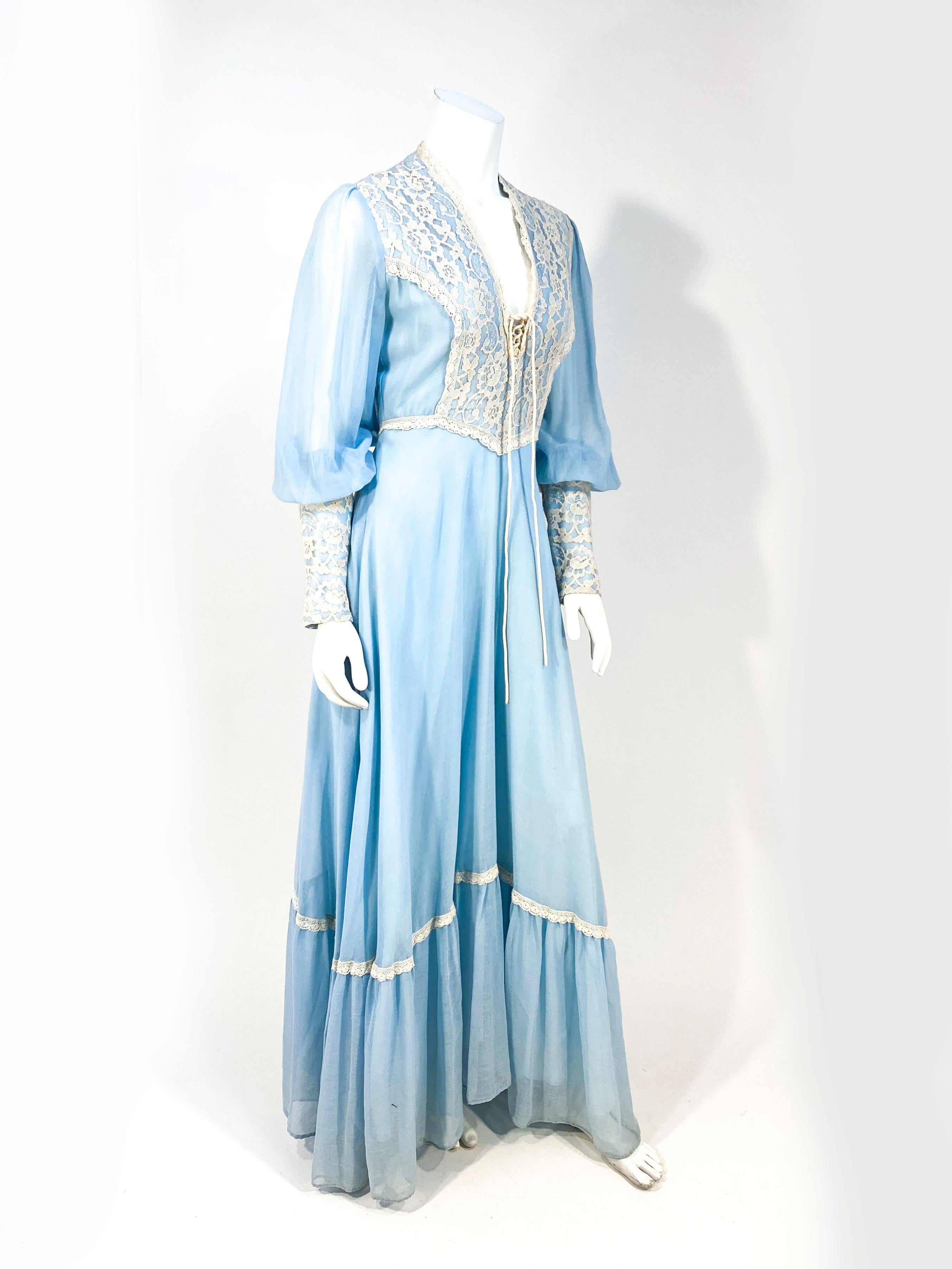 1970s Sky Blue Full-Length Dress In Good Condition For Sale In San Francisco, CA