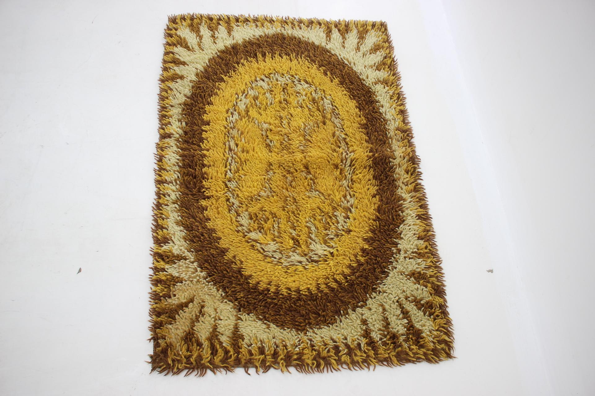 1970s Small Danish Abstract Wool Rug For Sale 1