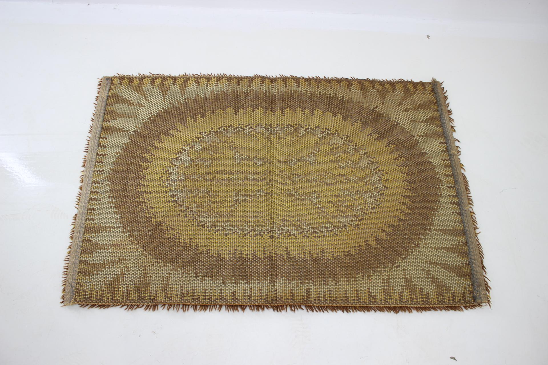 1970s Small Danish Abstract Wool Rug For Sale 2