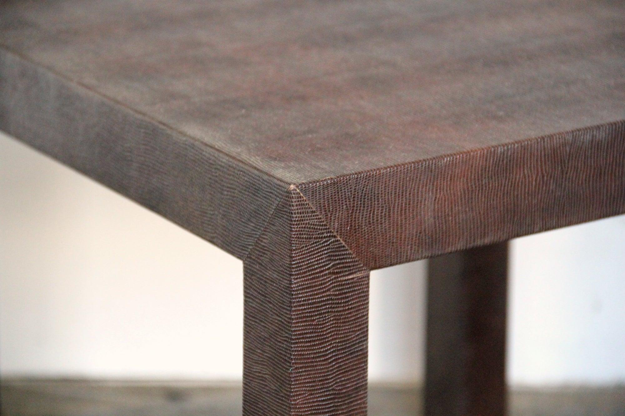 1970s Small Faux Brown Snake Parsons End Table In Fair Condition In Hawthorne, CA