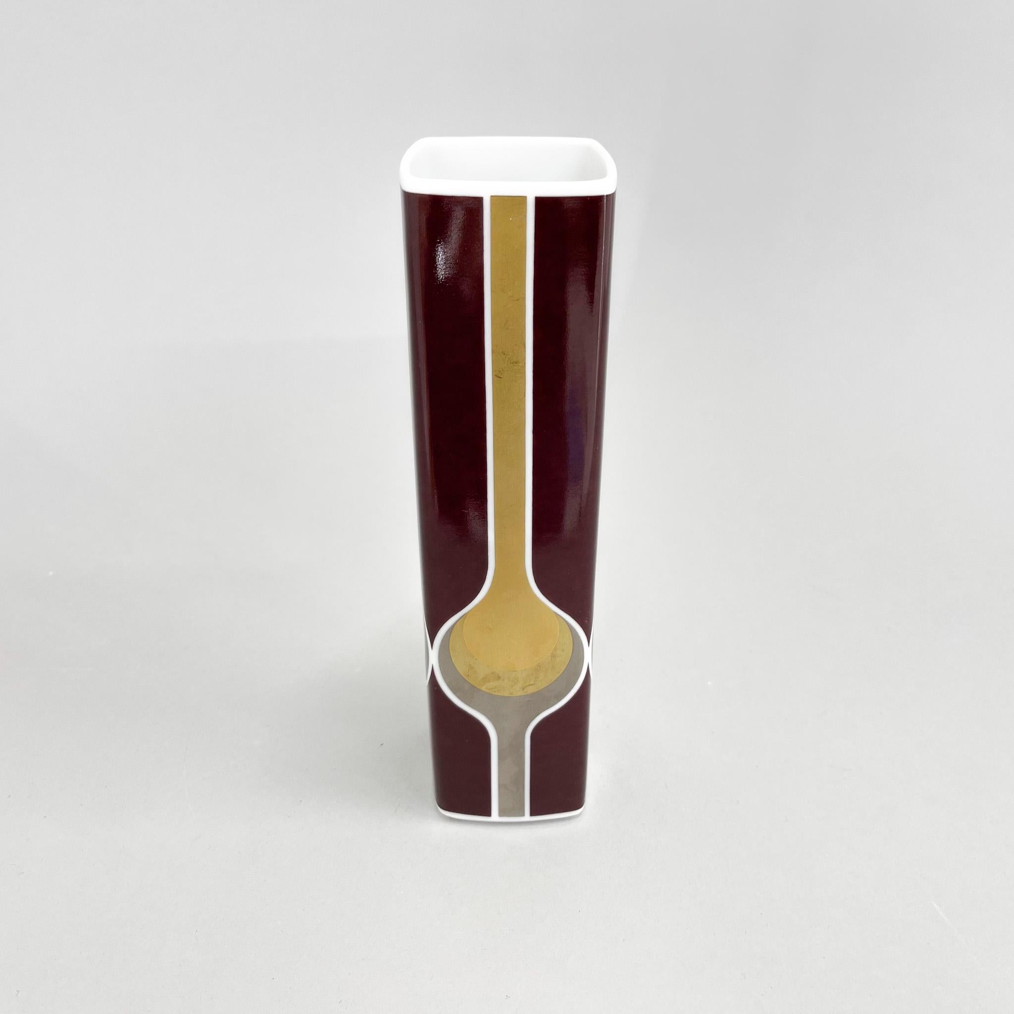 Mid-Century Modern 1970s Small Porcelain Vase by Heinrich Ceramics For Sale