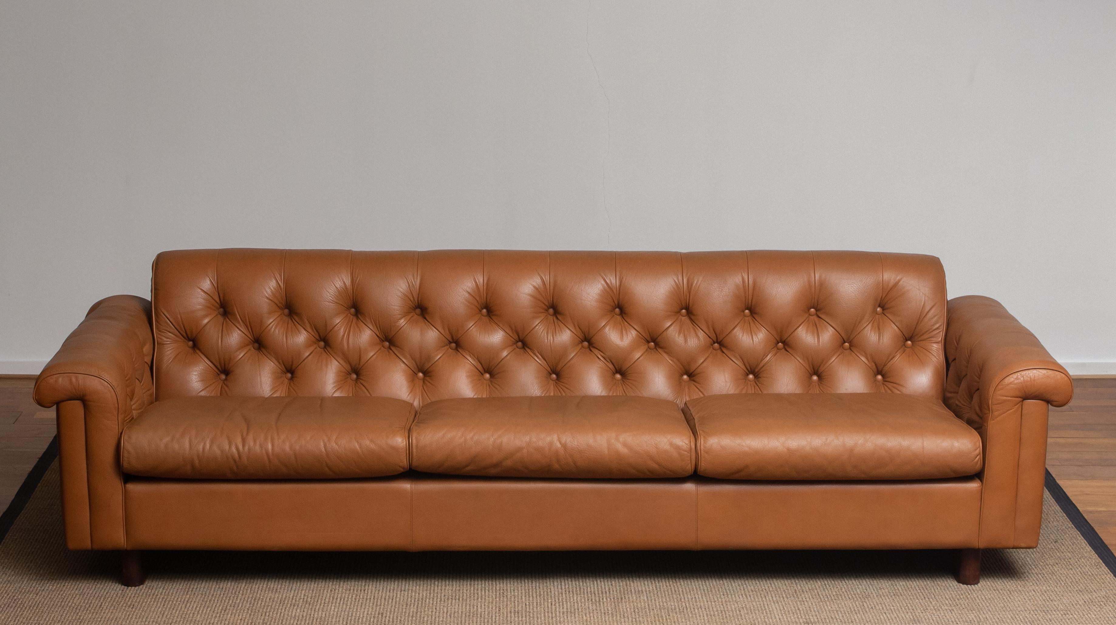 1970's Sofa by Karl Erik Ekselius for Joc Design in Camel Color Tufted Leather In Good Condition In Silvolde, Gelderland