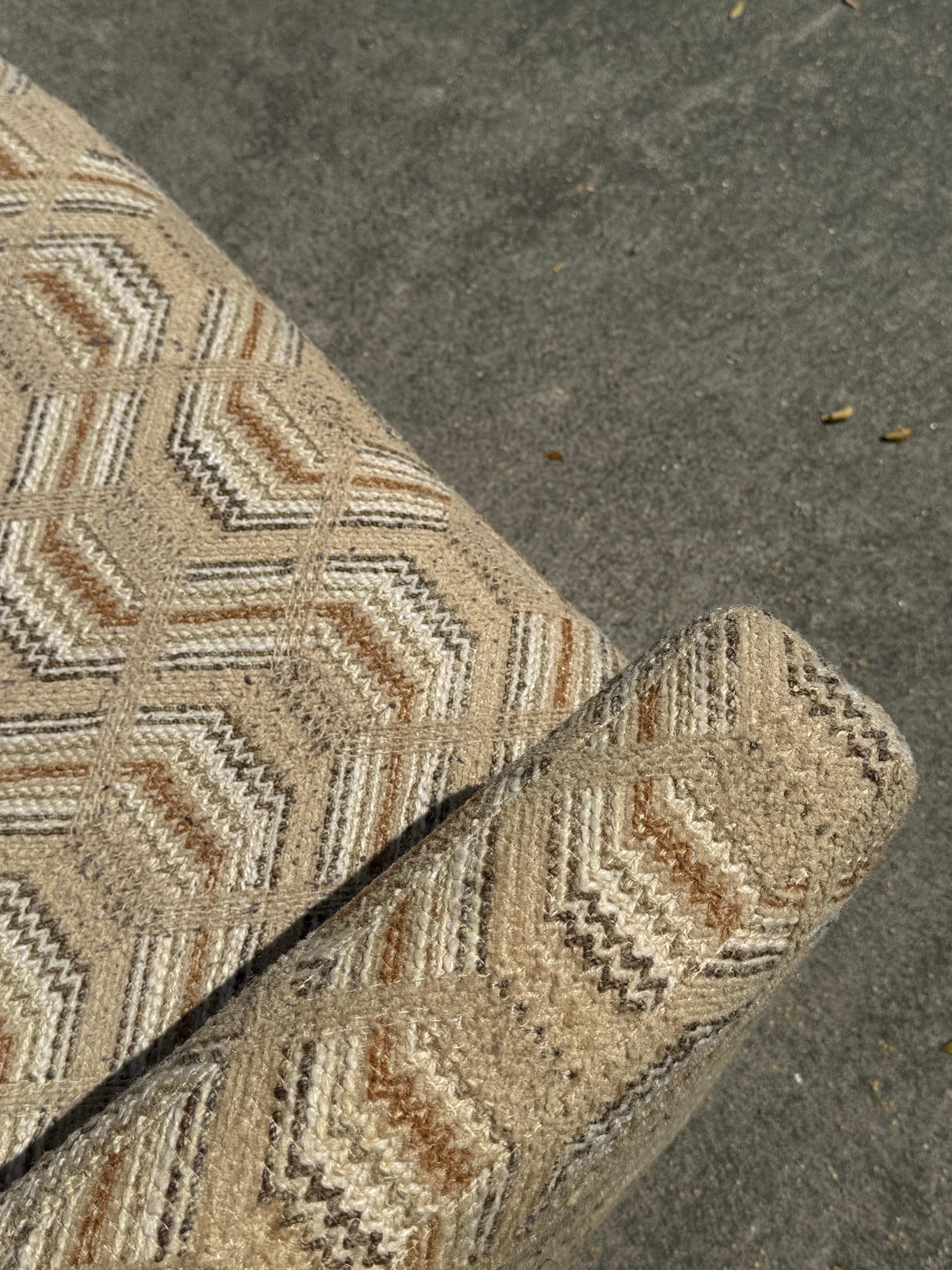 1970s Sofa in the Manner of Milo Baughman 3