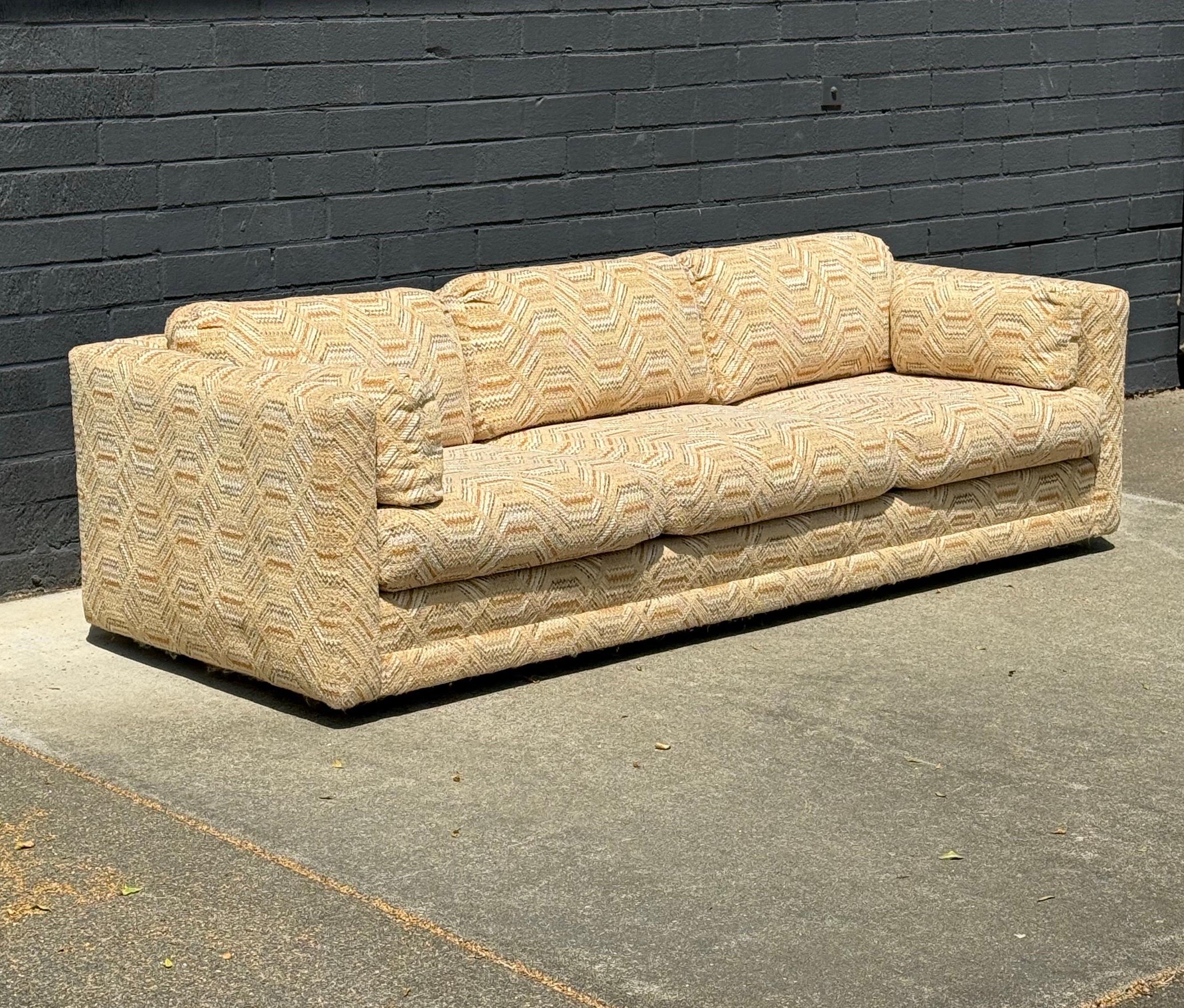 Mid-Century Modern 1970s Sofa in the Manner of Milo Baughman