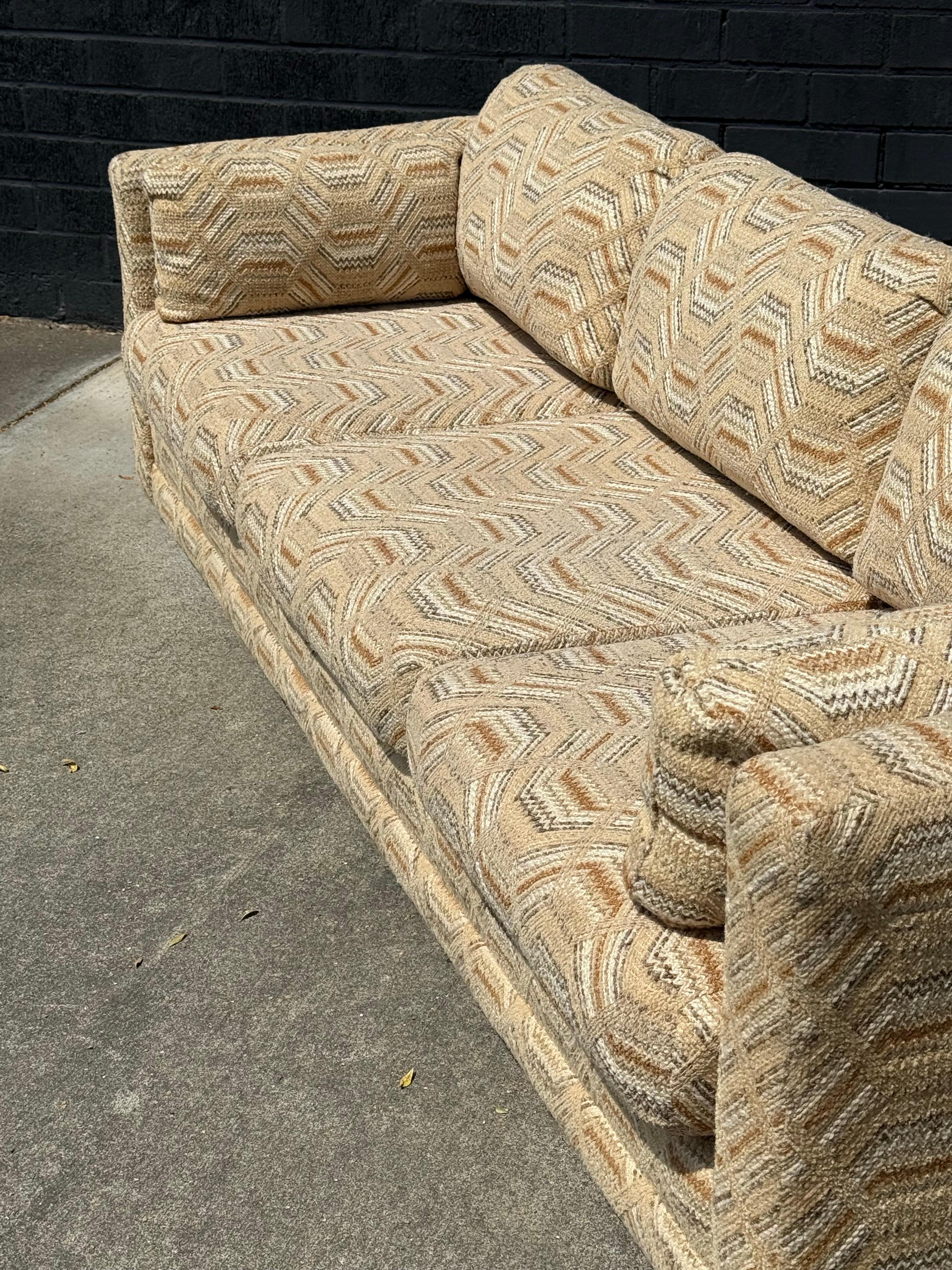 1970s Sofa in the Manner of Milo Baughman In Good Condition In Raleigh, NC