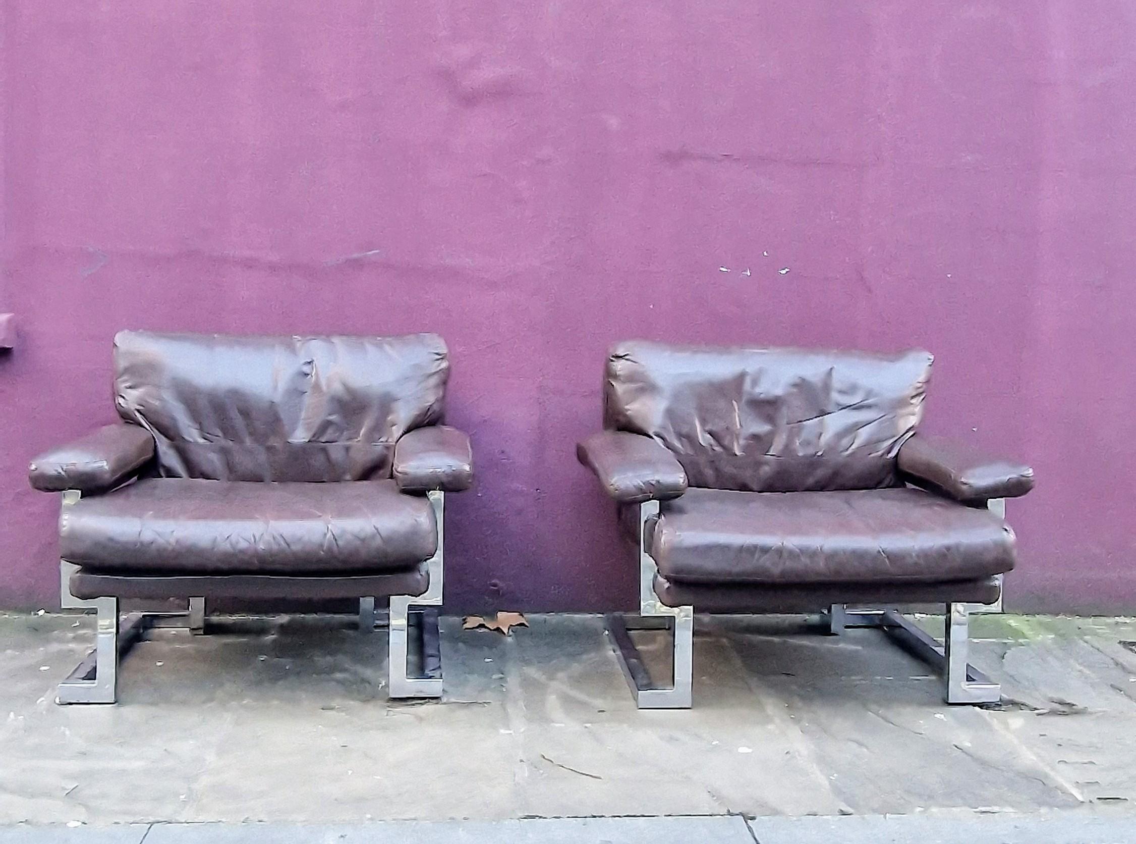 Mid-Century Modern Deux fauteuils de canapé des années 1970 par Tim Bates en vente