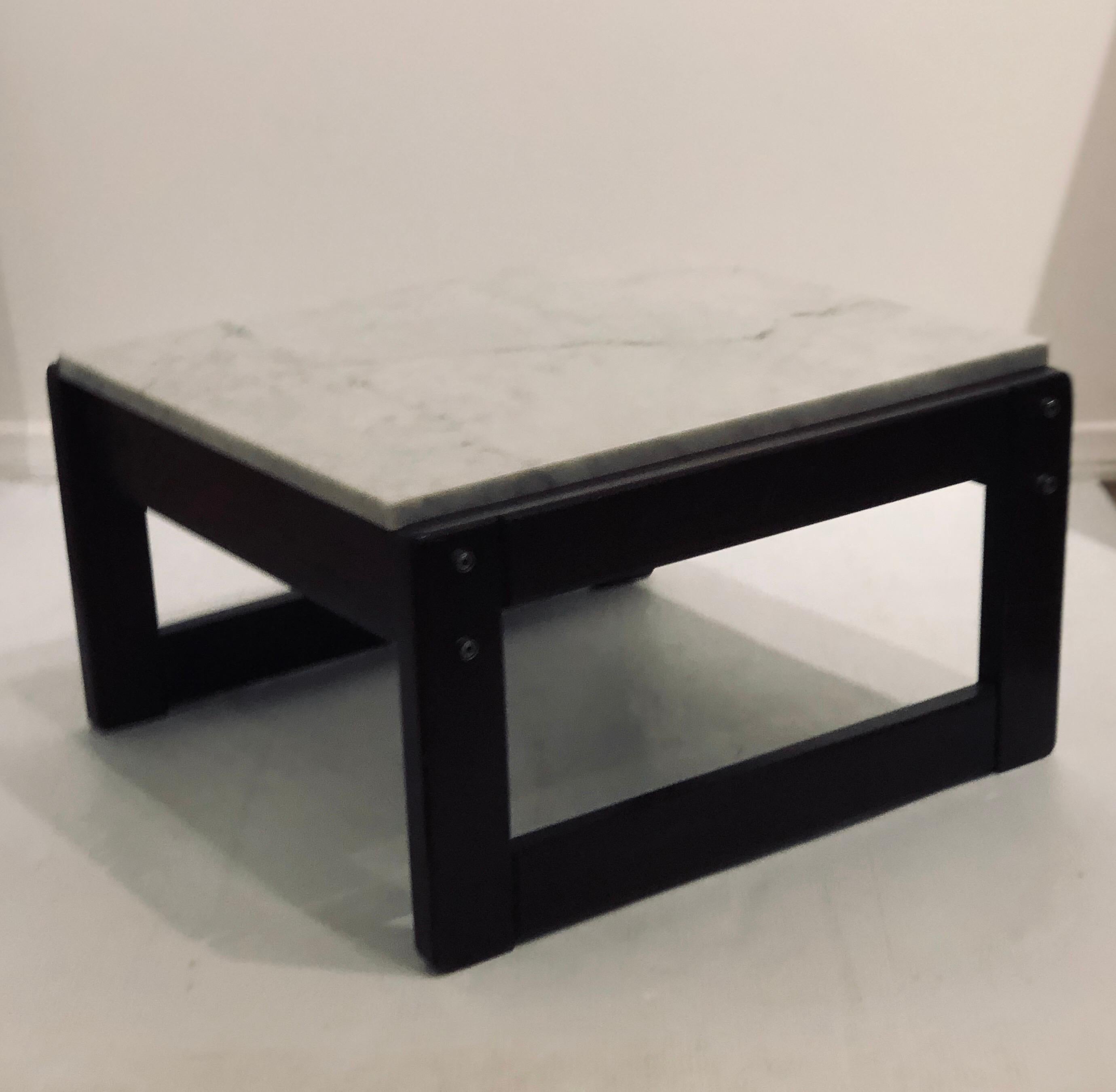 Post-Modern 1970s Solid Wood Base on Italian Carrara Marble Cocktail Low Table by Lafer For Sale