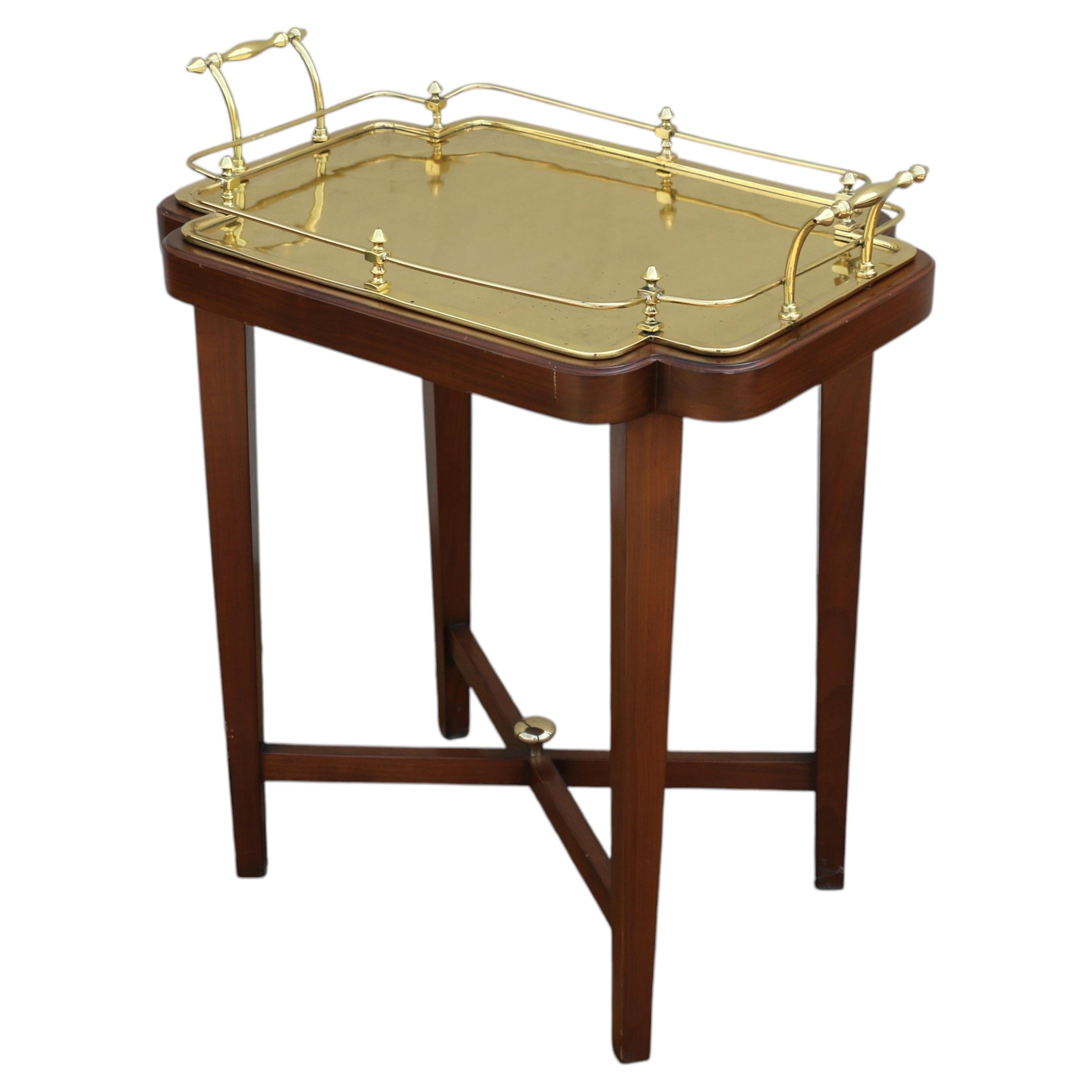 1970er Massivholz & Messing Tablett Tisch  Serviertisch im Hollywood-Regency-Stil im Angebot