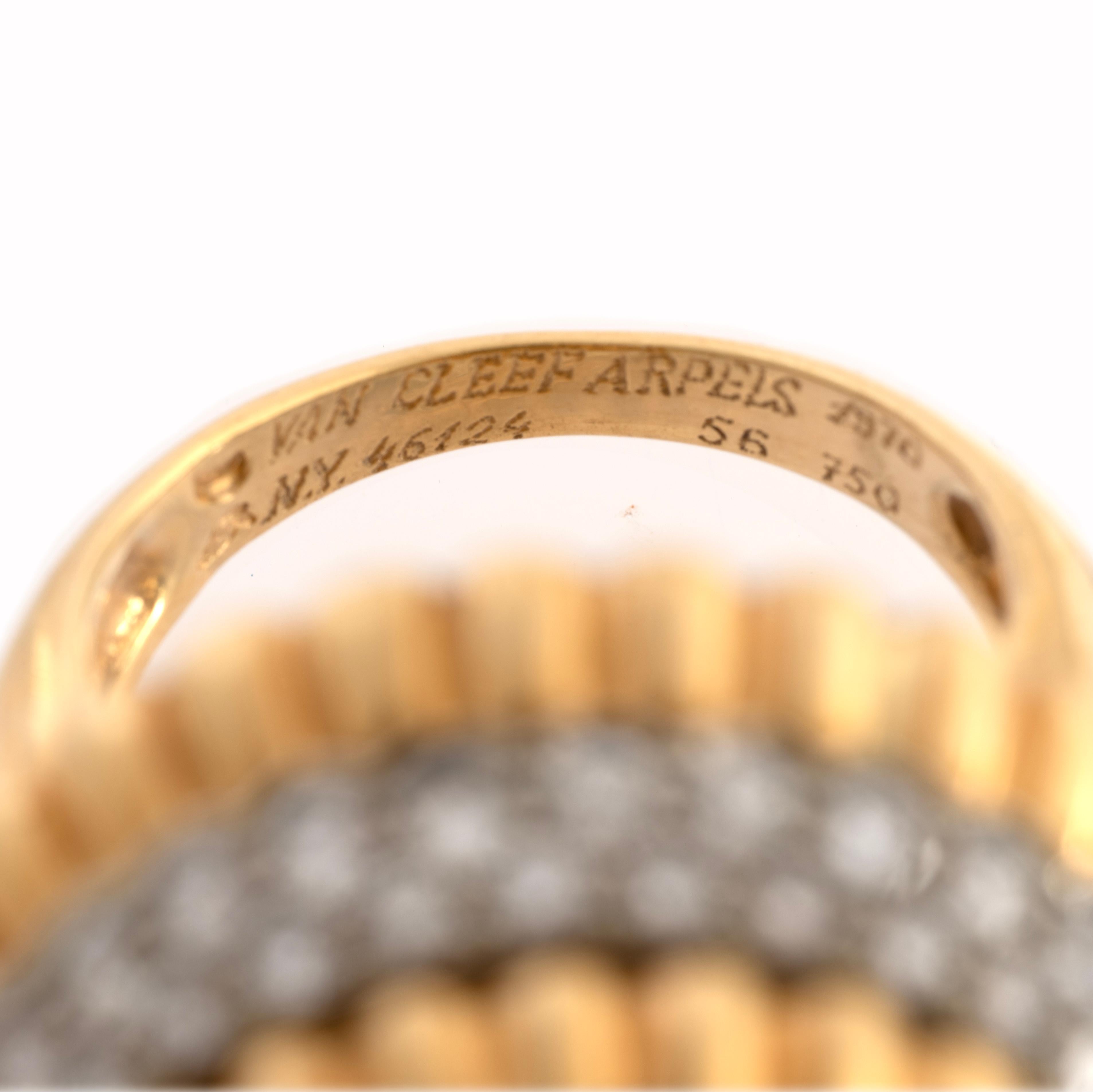 1970's SouthSea Pearl and Diamond Ring signed Van Cleef & Arpels 18k For Sale 1