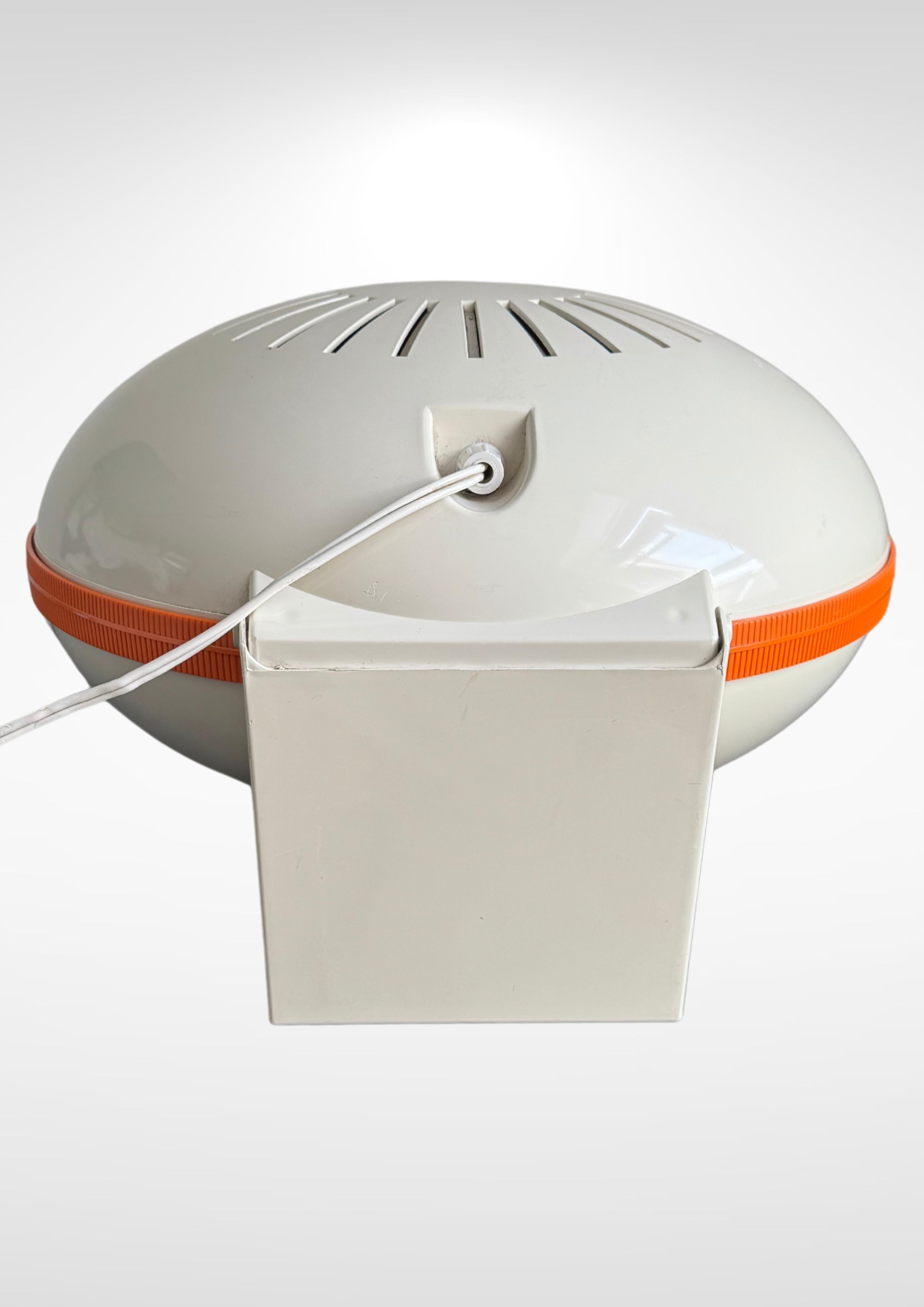 Specchio da tavolo retroilluminato 'UFO' degli anni '70 di Étienne Fermigier per Prisunic in vendita 3