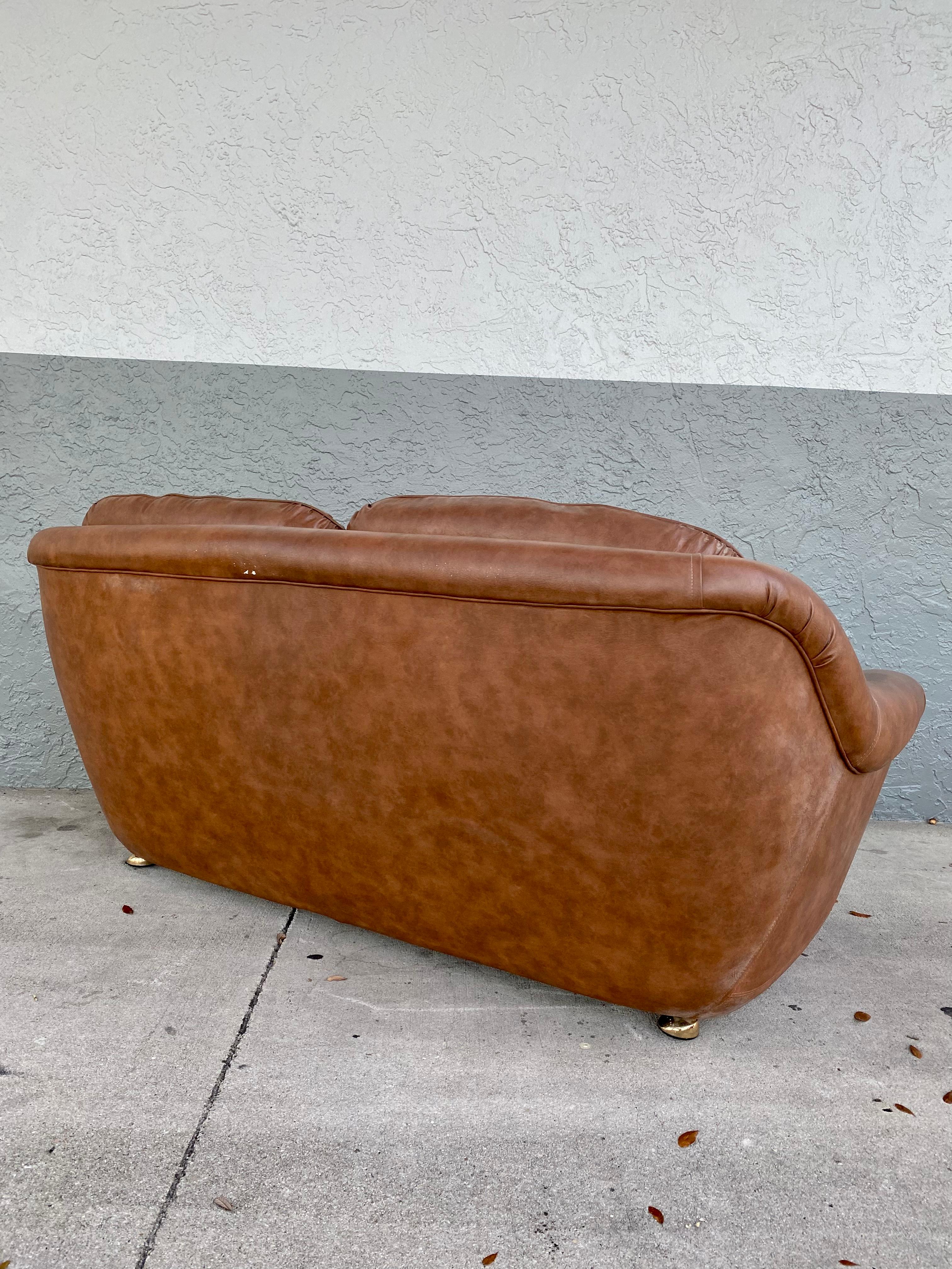 1970s Space Age Baseball Glove Curved Sofa Loveseat In Good Condition For Sale In Fort Lauderdale, FL