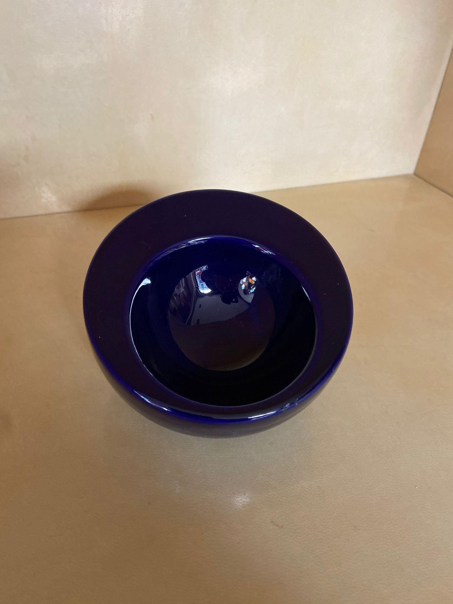 European 1970s Space Age Blue Ashtray in Ceramic by Gabbianelli, Made in Italy
