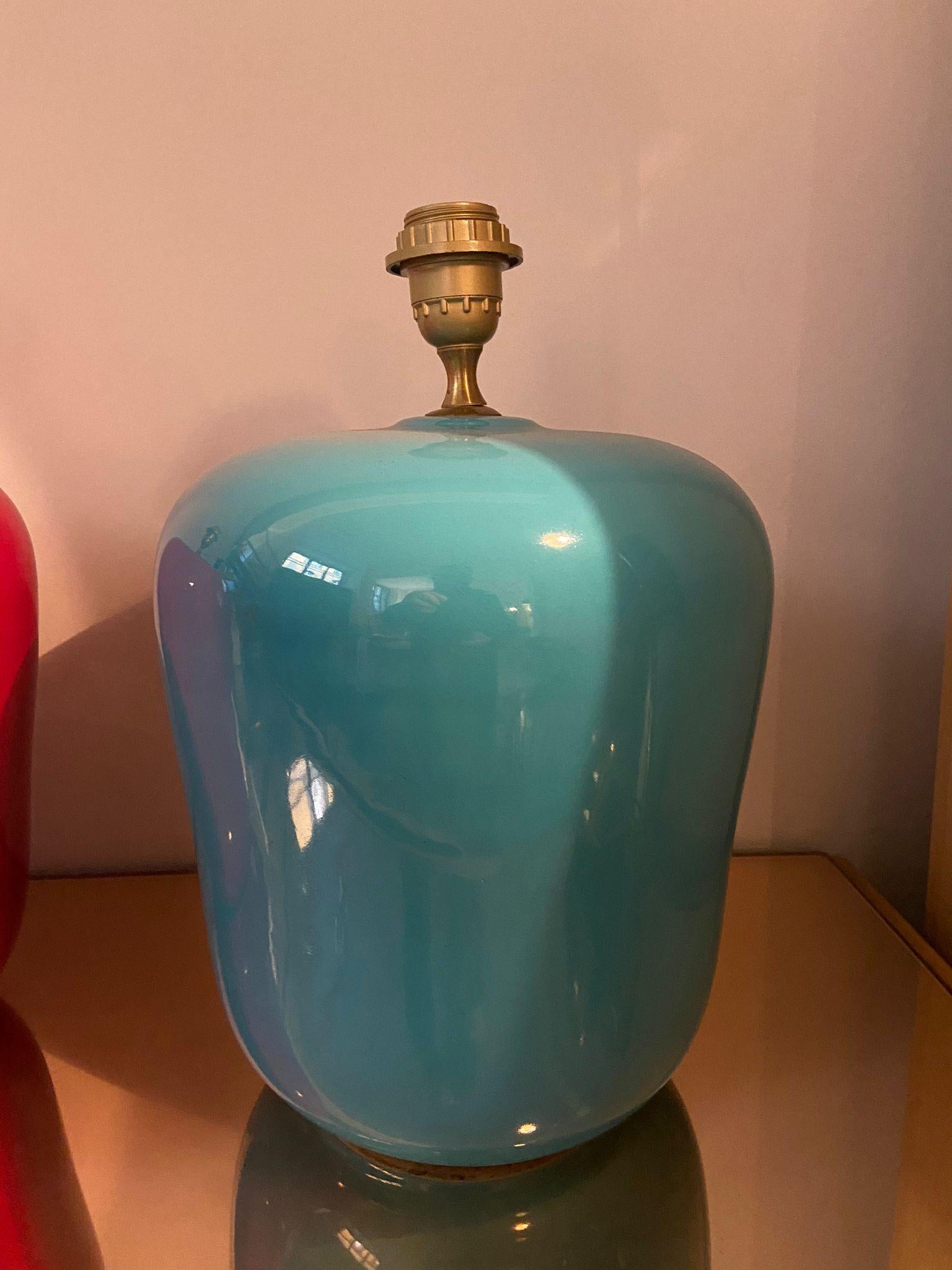1970s Space Age blue table lamp base in ceramic by Gabbianelli, made in Italy.