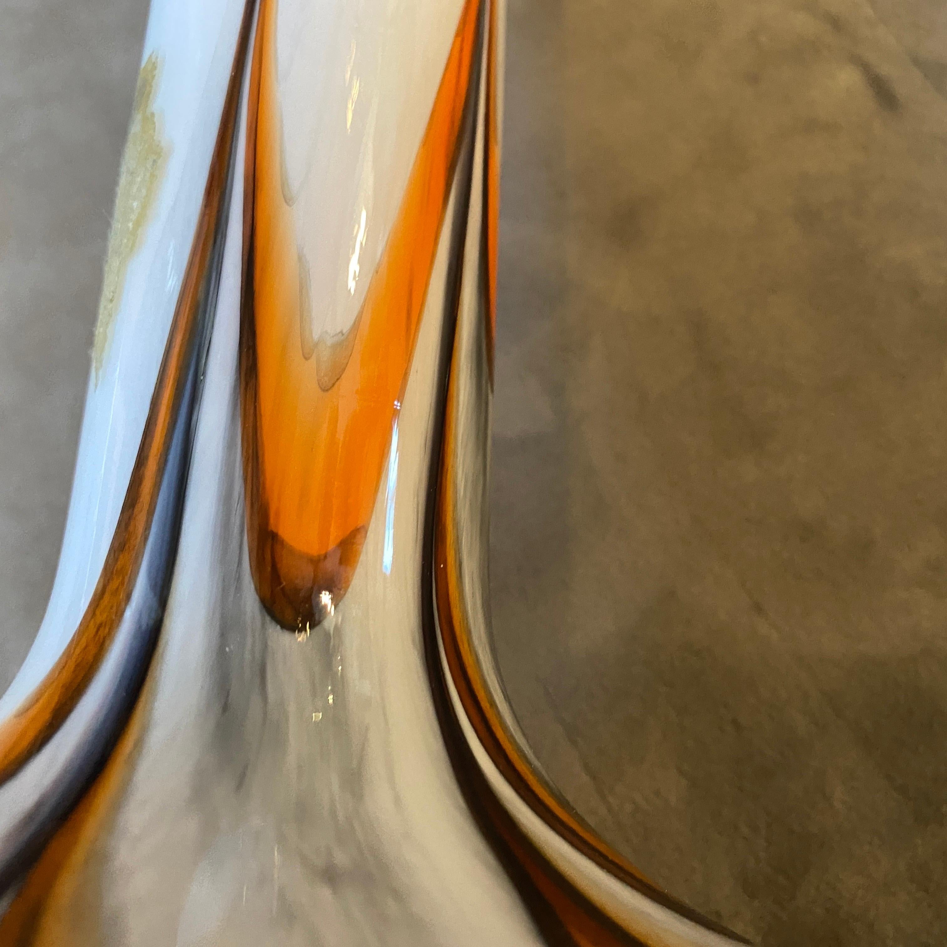 1970 Space A Space Carlo Moretti Vase en verre opalin orange et Brown en vente 3