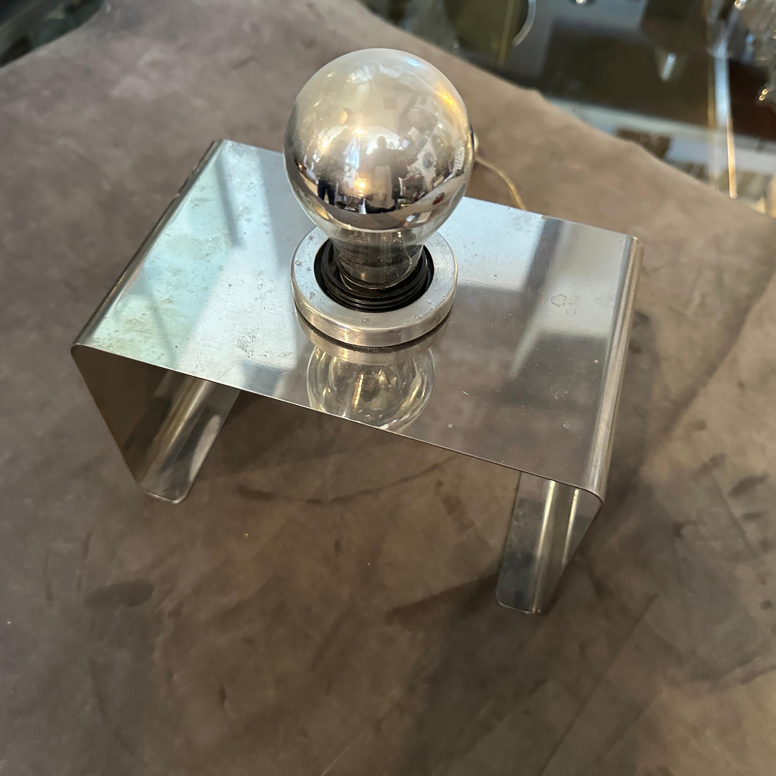 1970s Space Age Chromed Metal Rectangular Italian Table Lamp For Sale 3